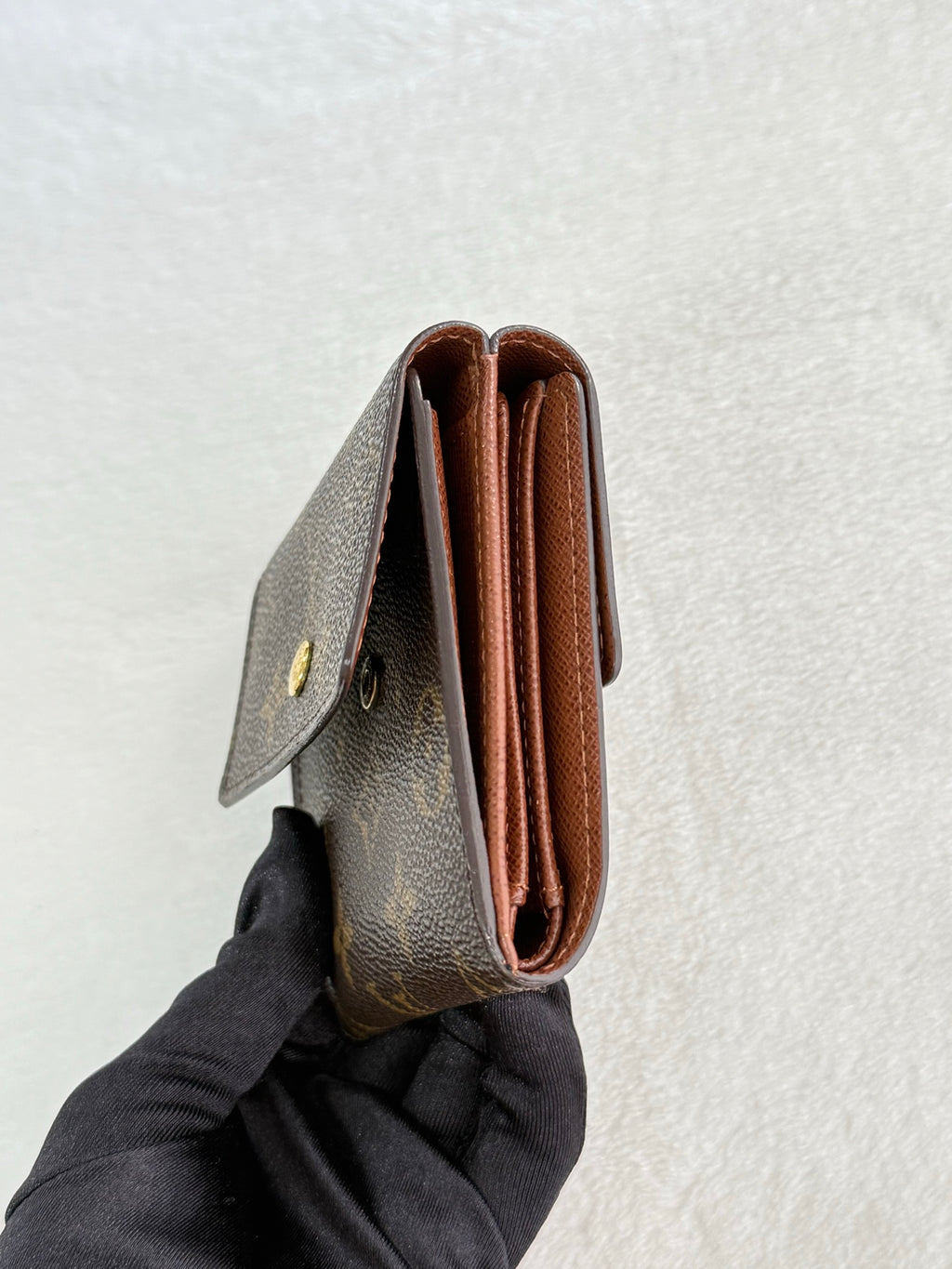 LOUIS VUITTON Monogram Compact Wallet