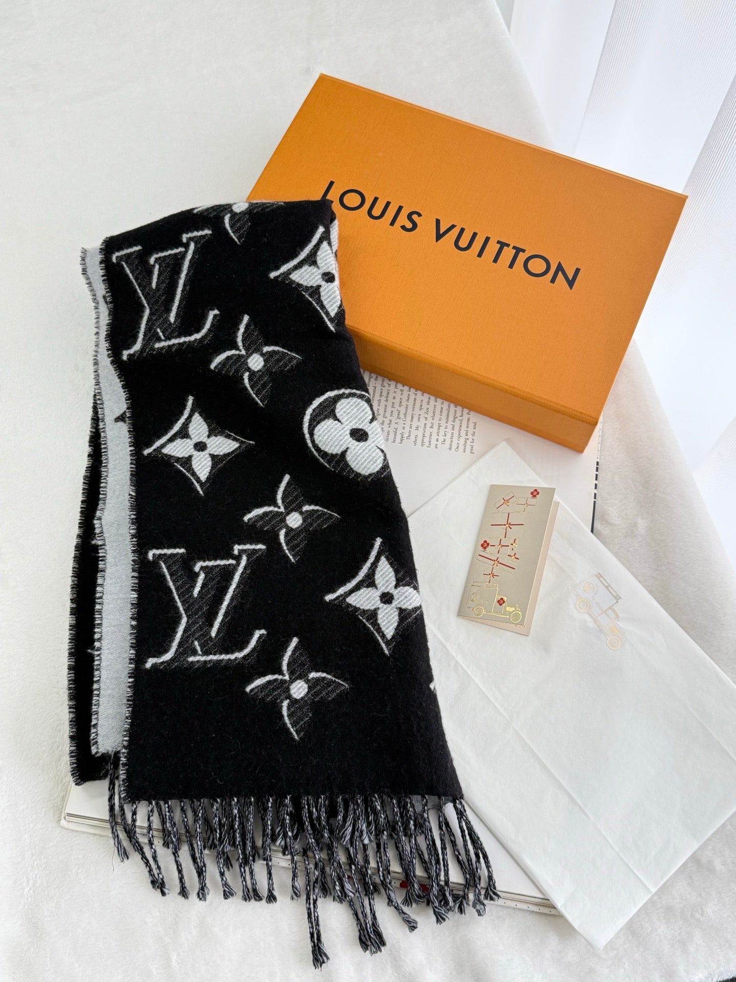 LOUIS VUITTON Monogram Scarf