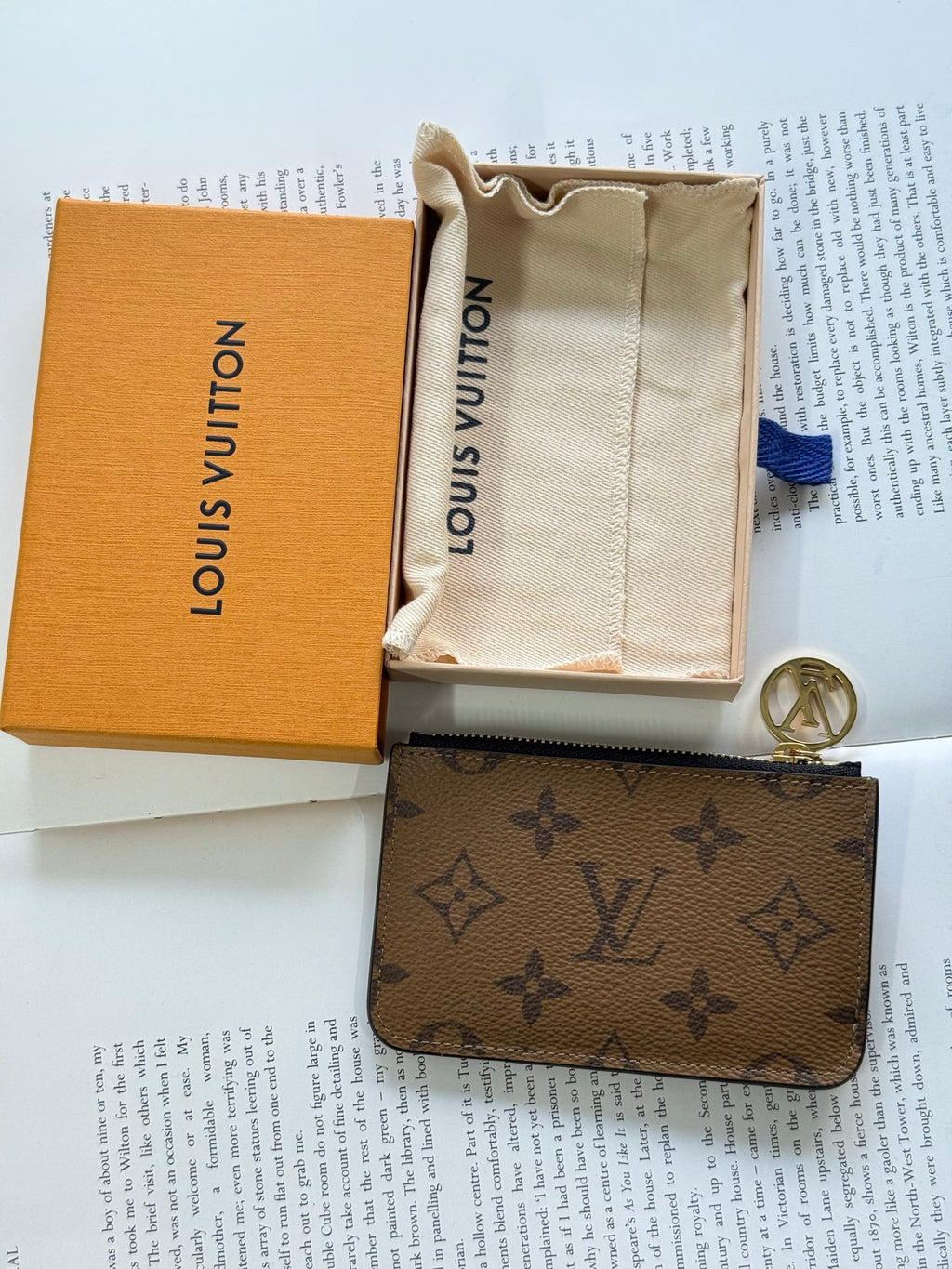 LOUIS VUITTON Monogram Coin Case