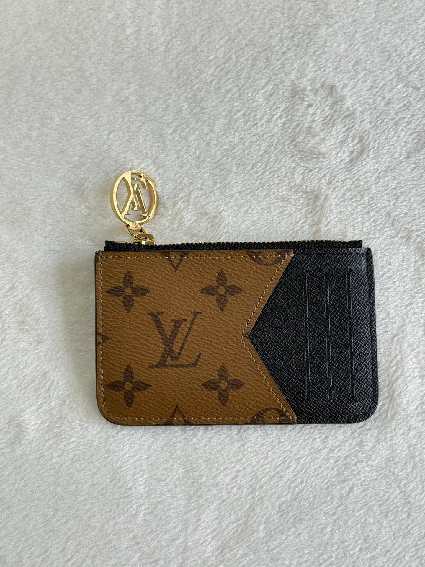 LOUIS VUITTON Monogram Coin Case