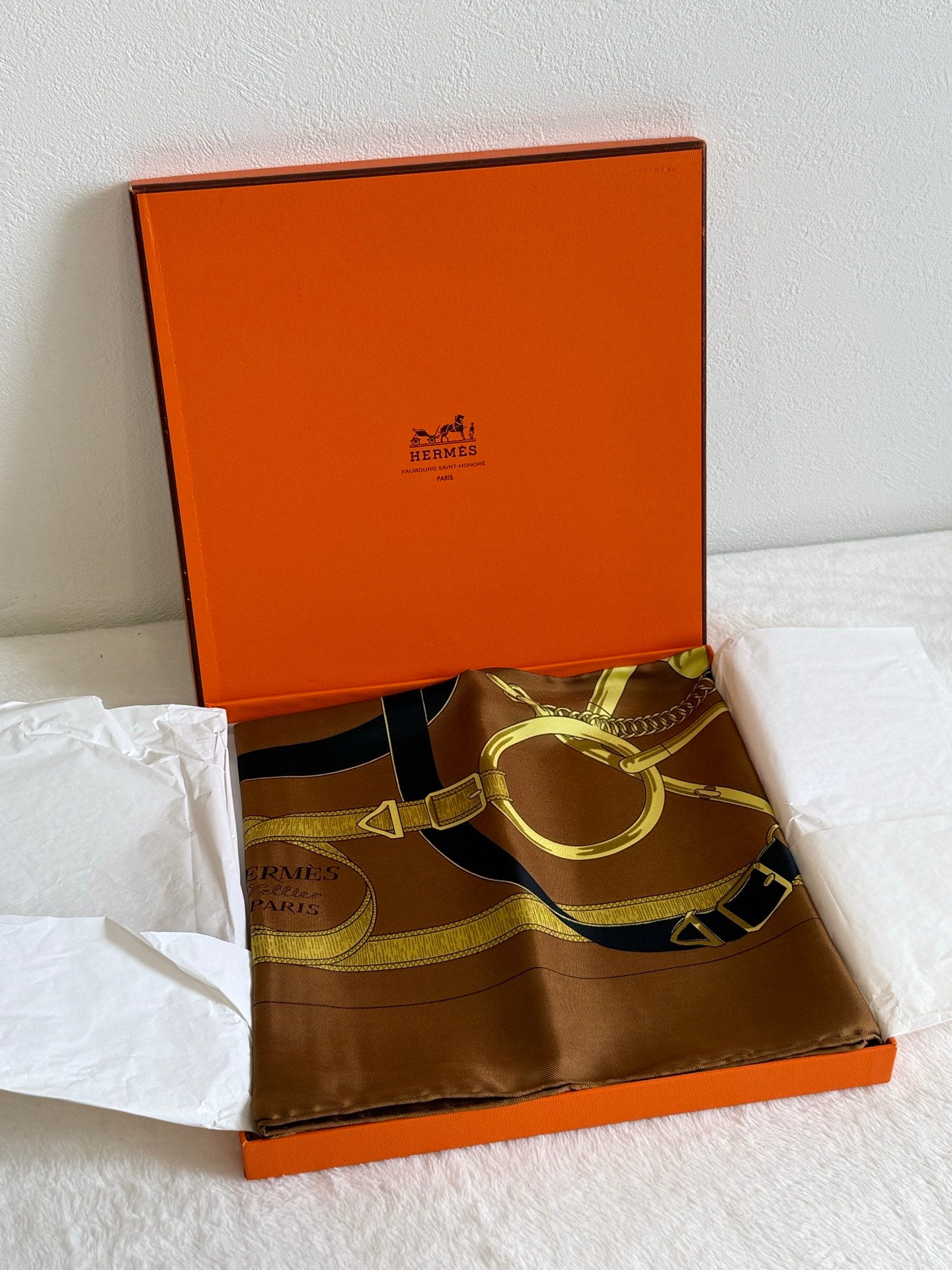 HERMES Eperon d'Or Silk Scarf 90cm