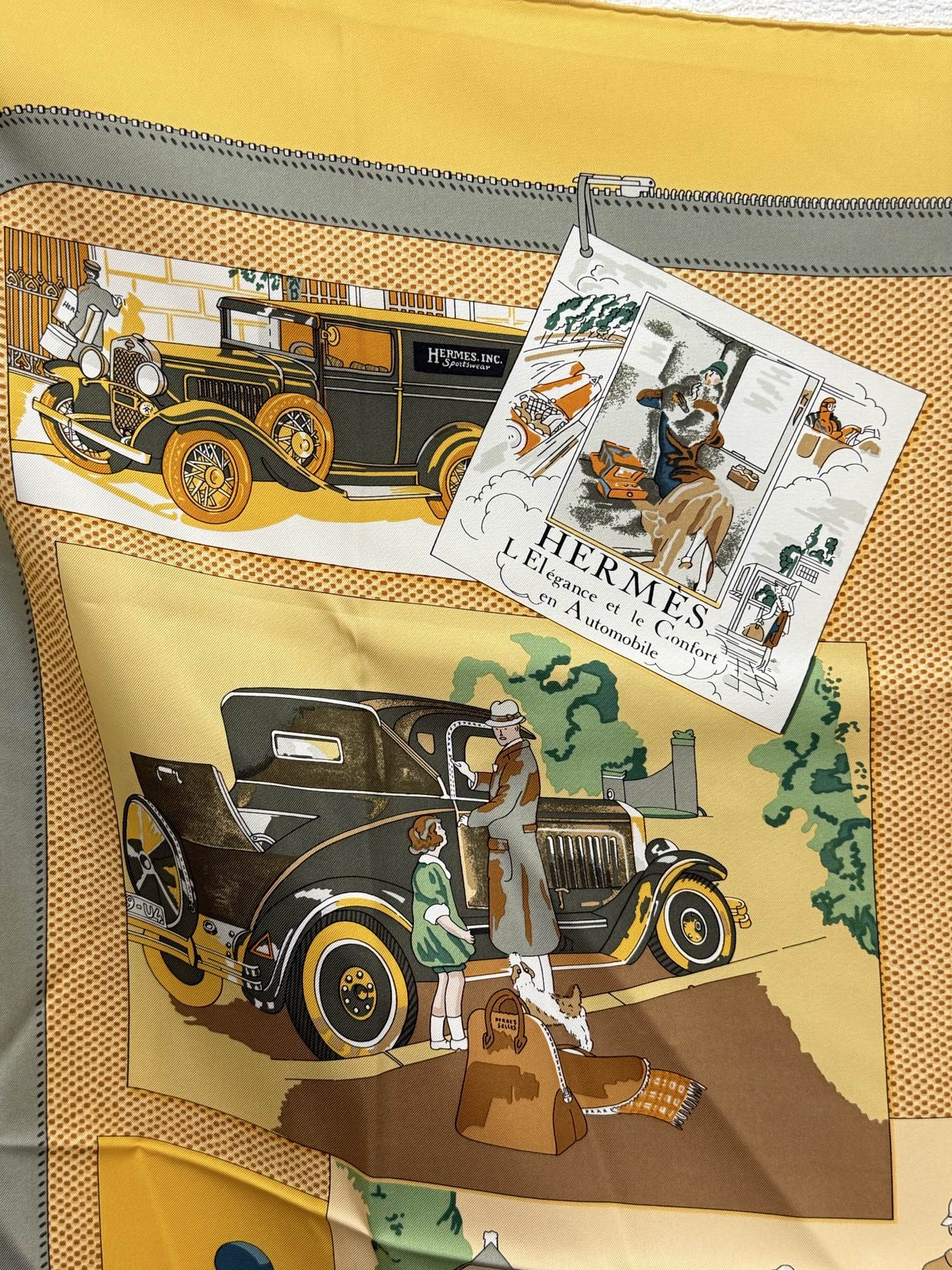 HERMES  Silk Scarf 90cm