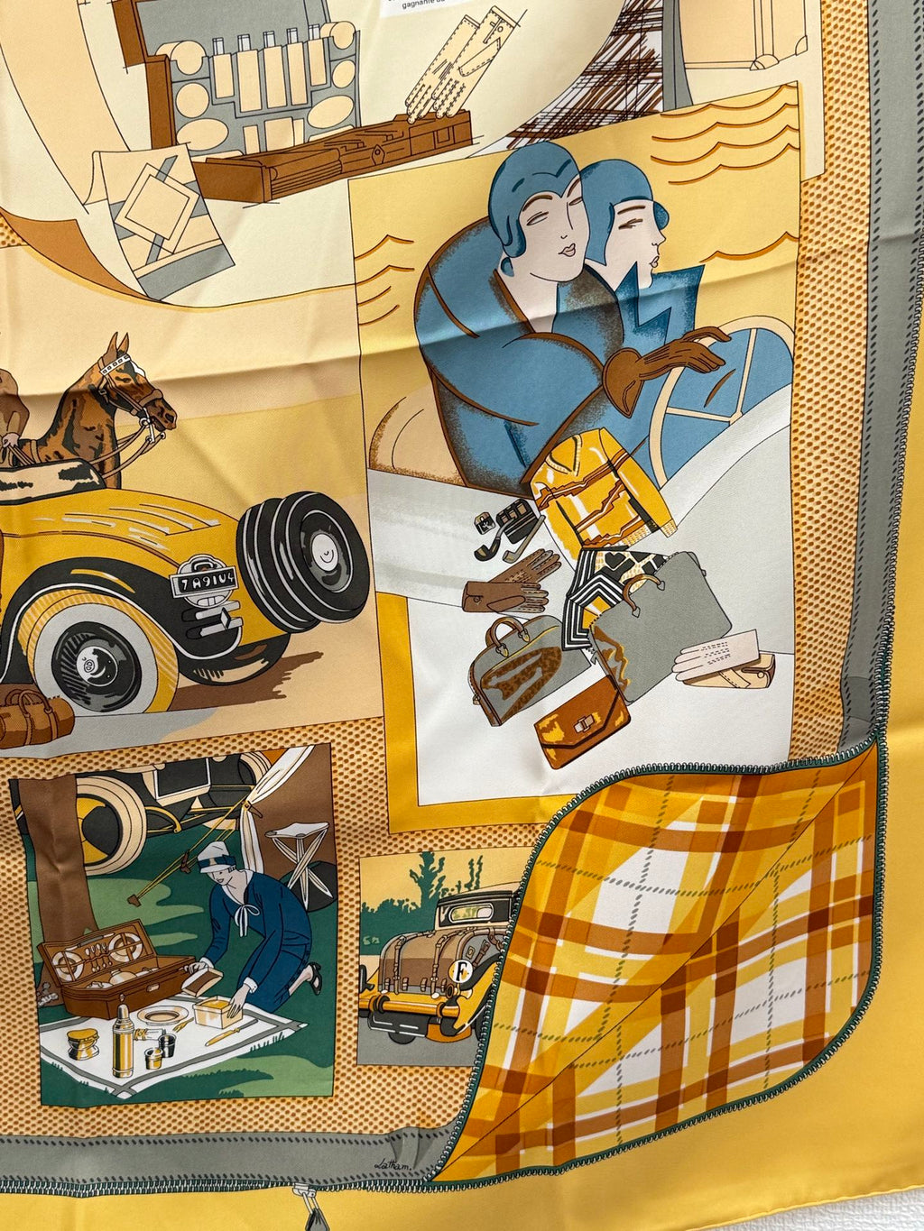 HERMES Silk Scarf 90cm
