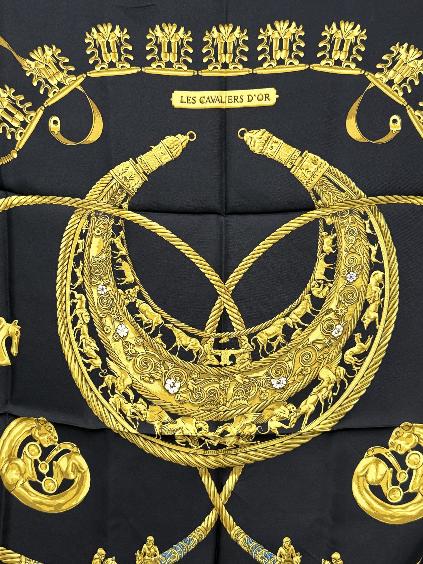 HERMES LESGAVALIERS D'OR  Silk Scarf 90cm