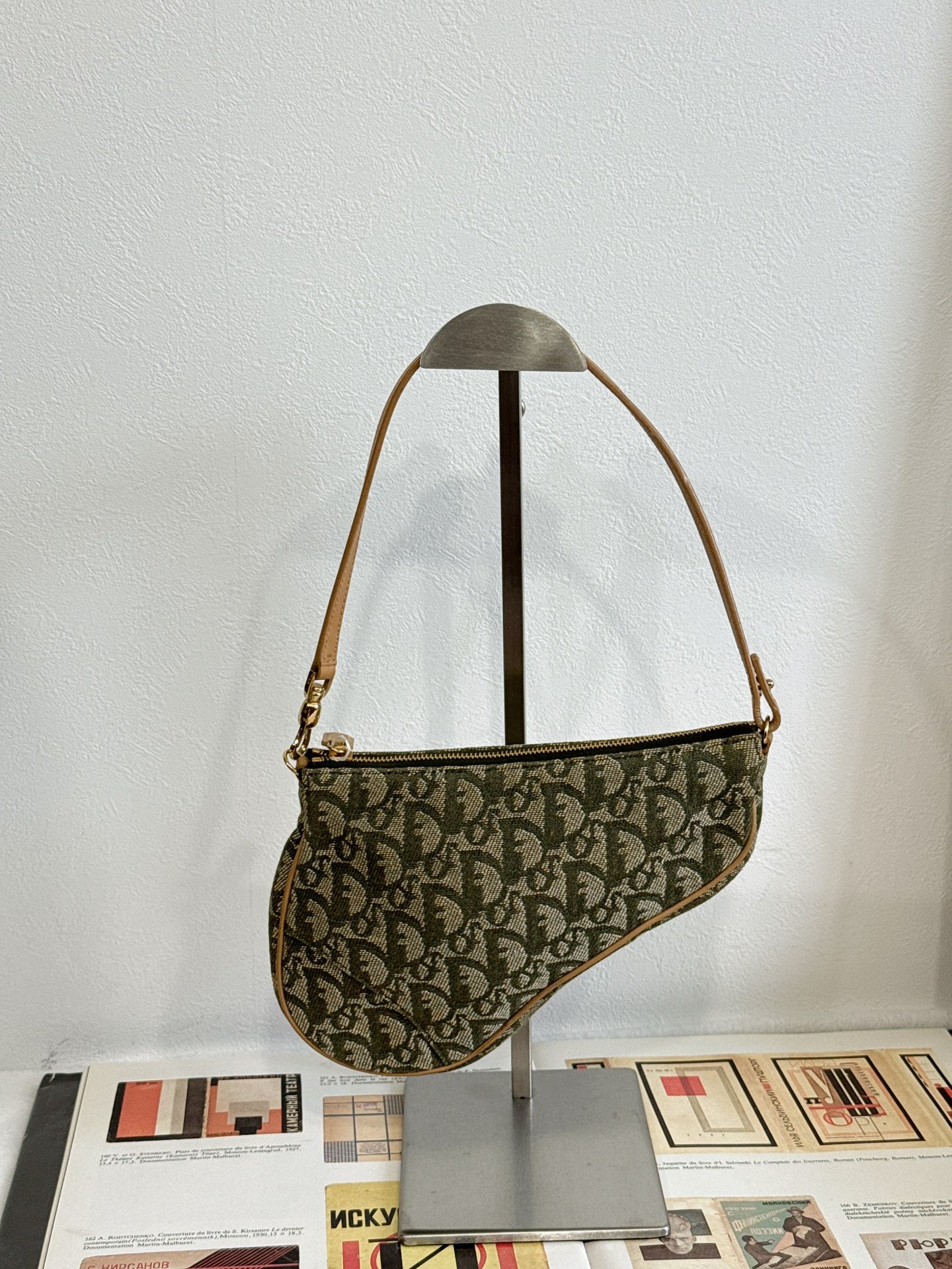 CHRISTIAN DIOR Mini Saddle