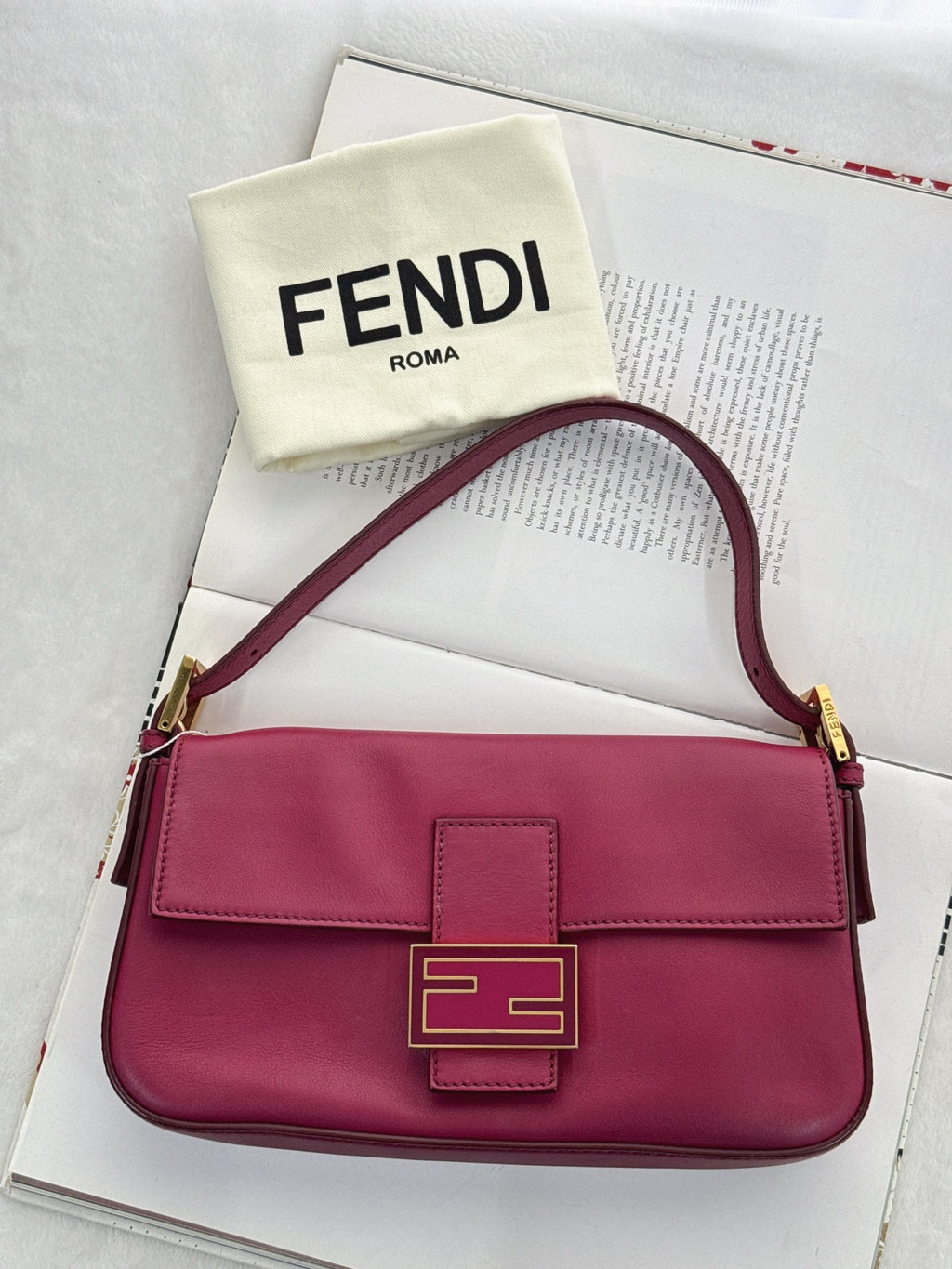 FENDI Micro Baguette Rosa