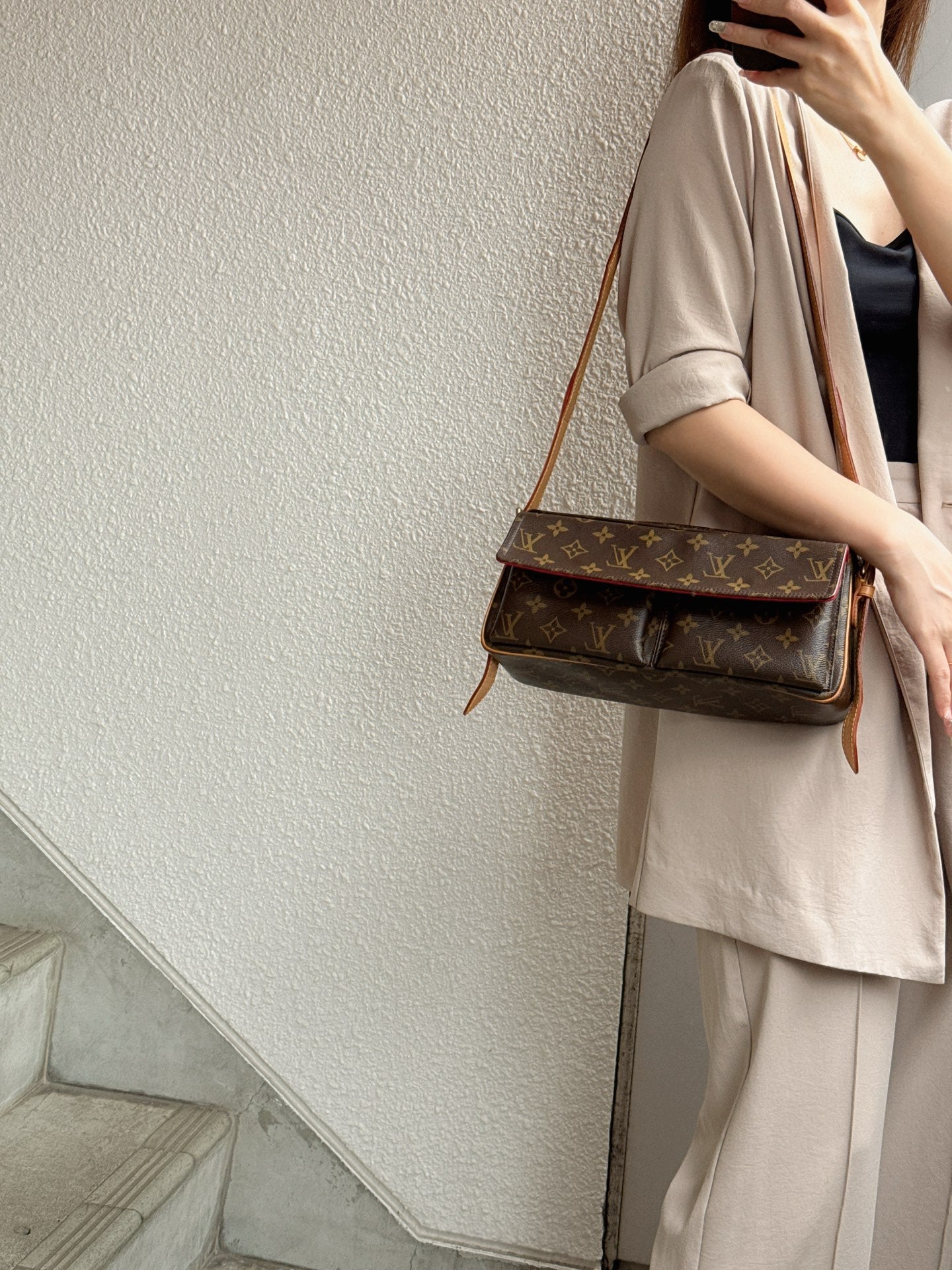 LOUIS VUITTON Monogram Viva Cite MM