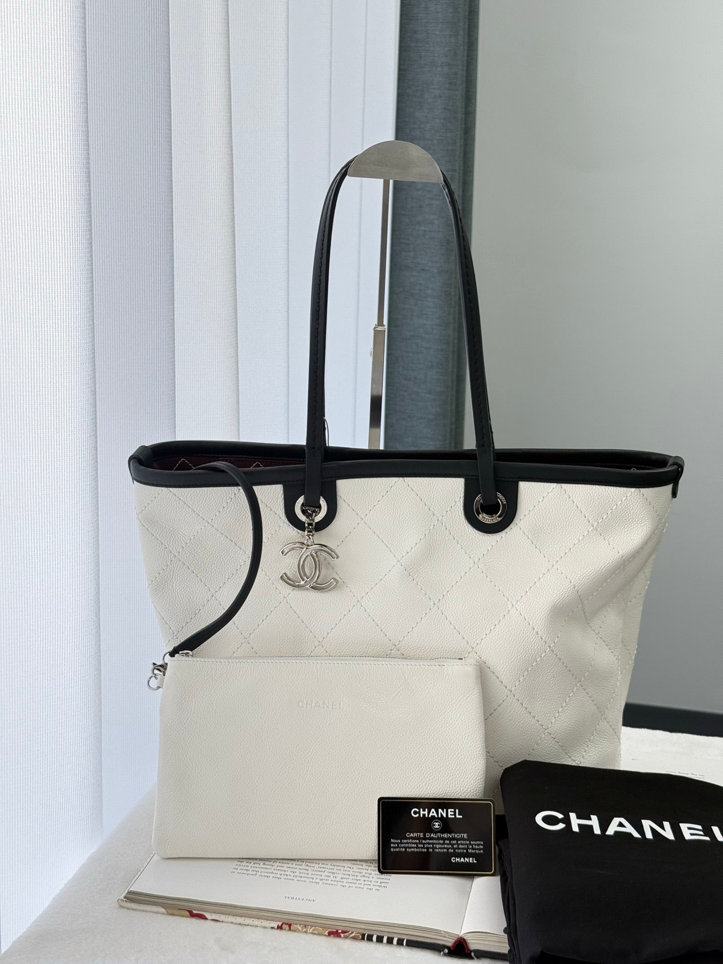 CHANEL Cavier Shopping Fever Tote bag