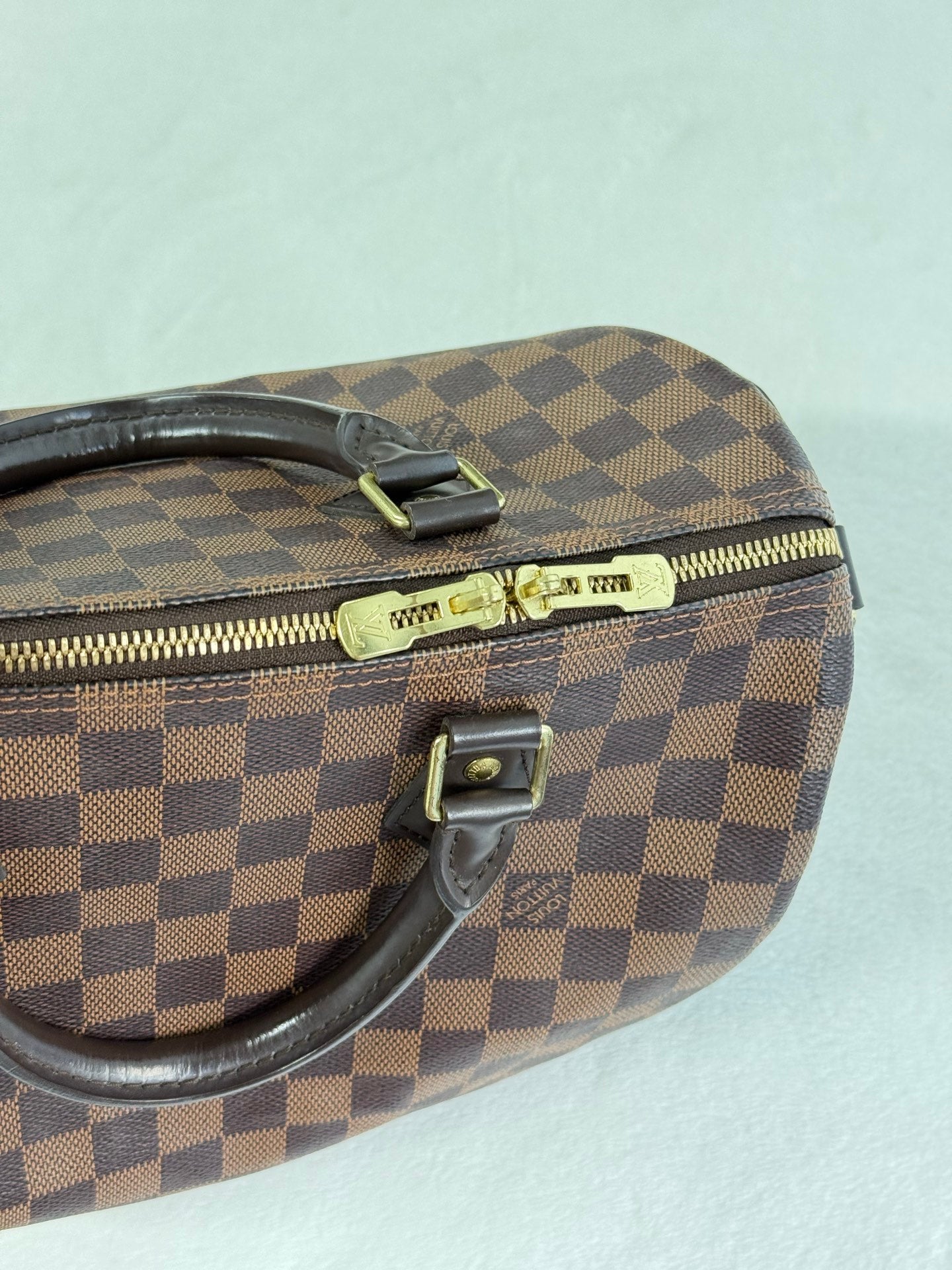 LOUIS VUITTON  Speedy30