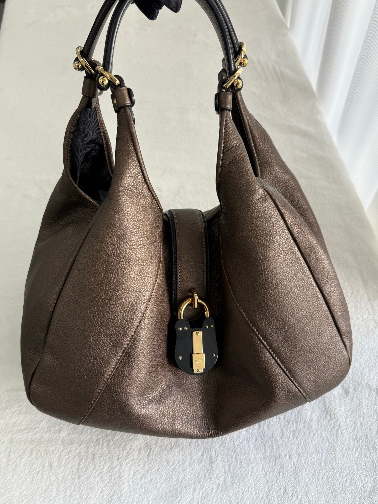 LOEWE Carrie Tote Bag (Medium)
