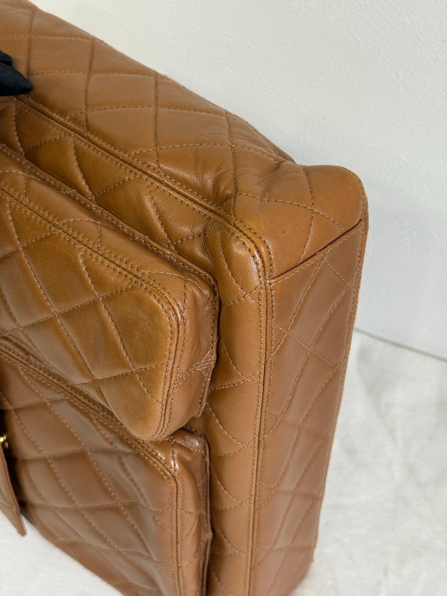 CHANEL Lambskin Shoulder Bag