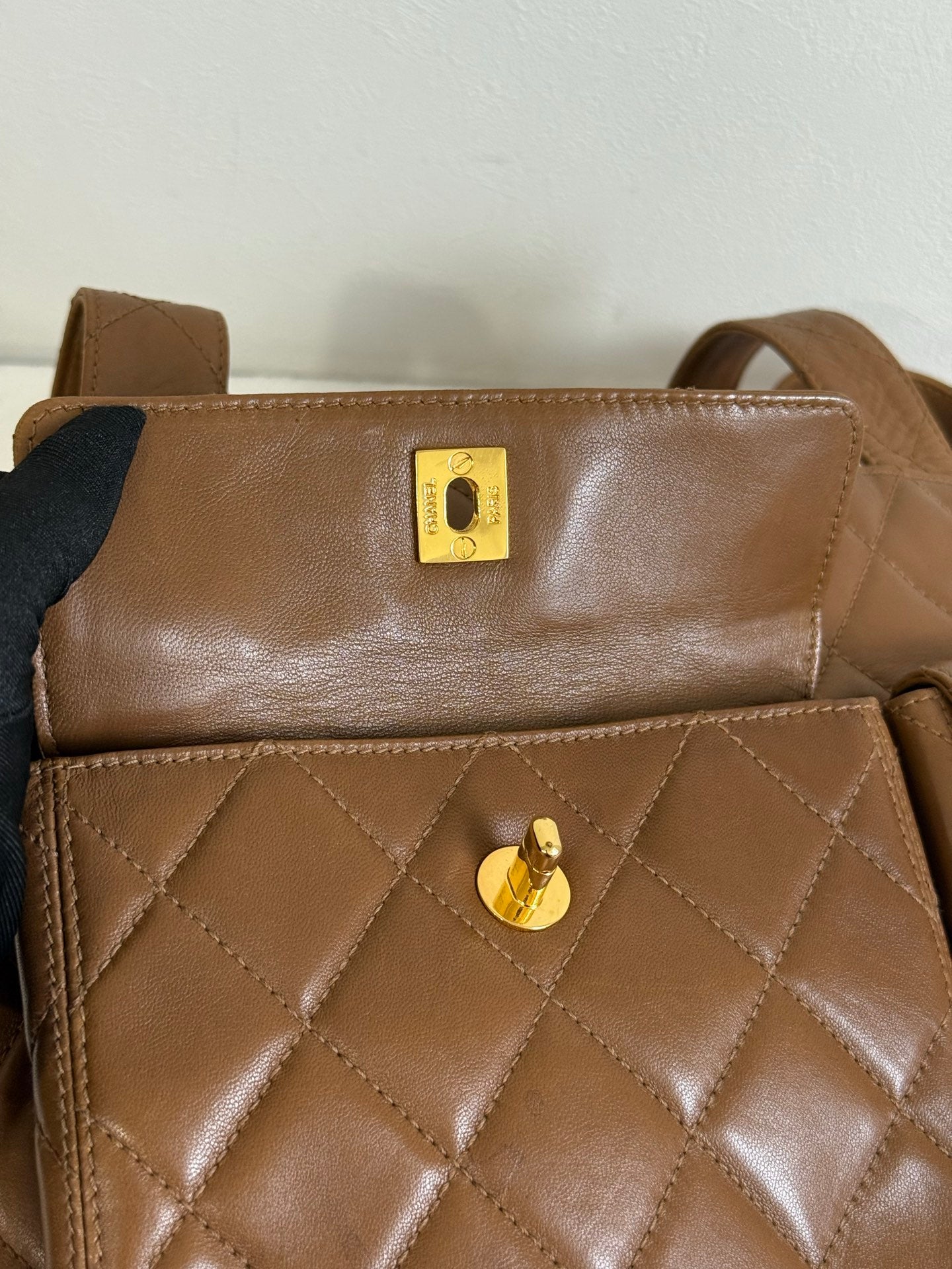 CHANEL Lambskin Shoulder Bag