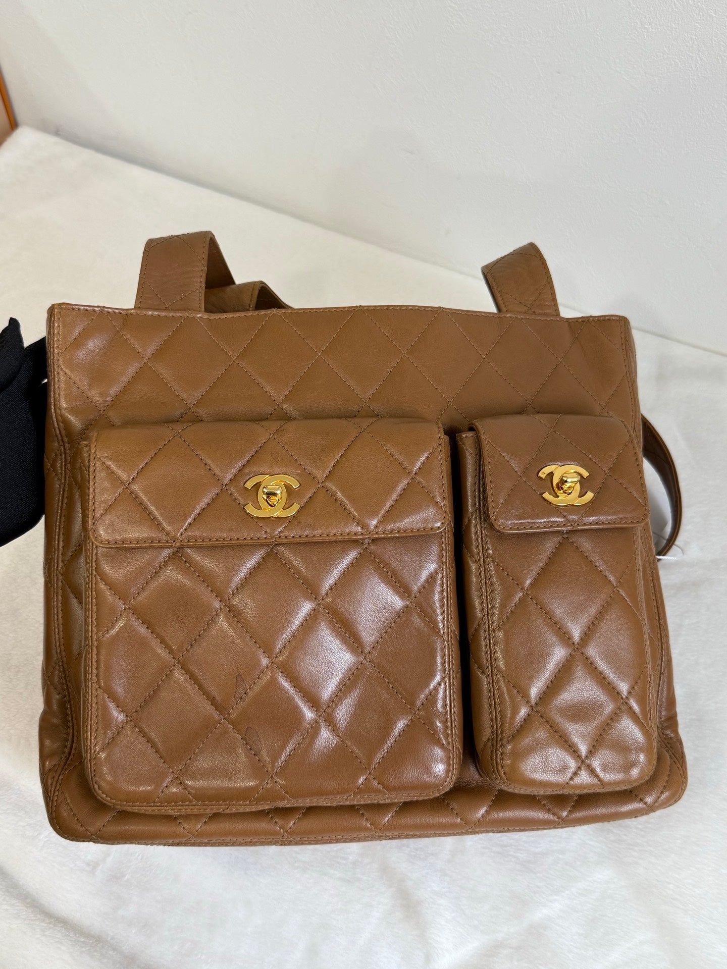 CHANEL Lambskin Shoulder Bag