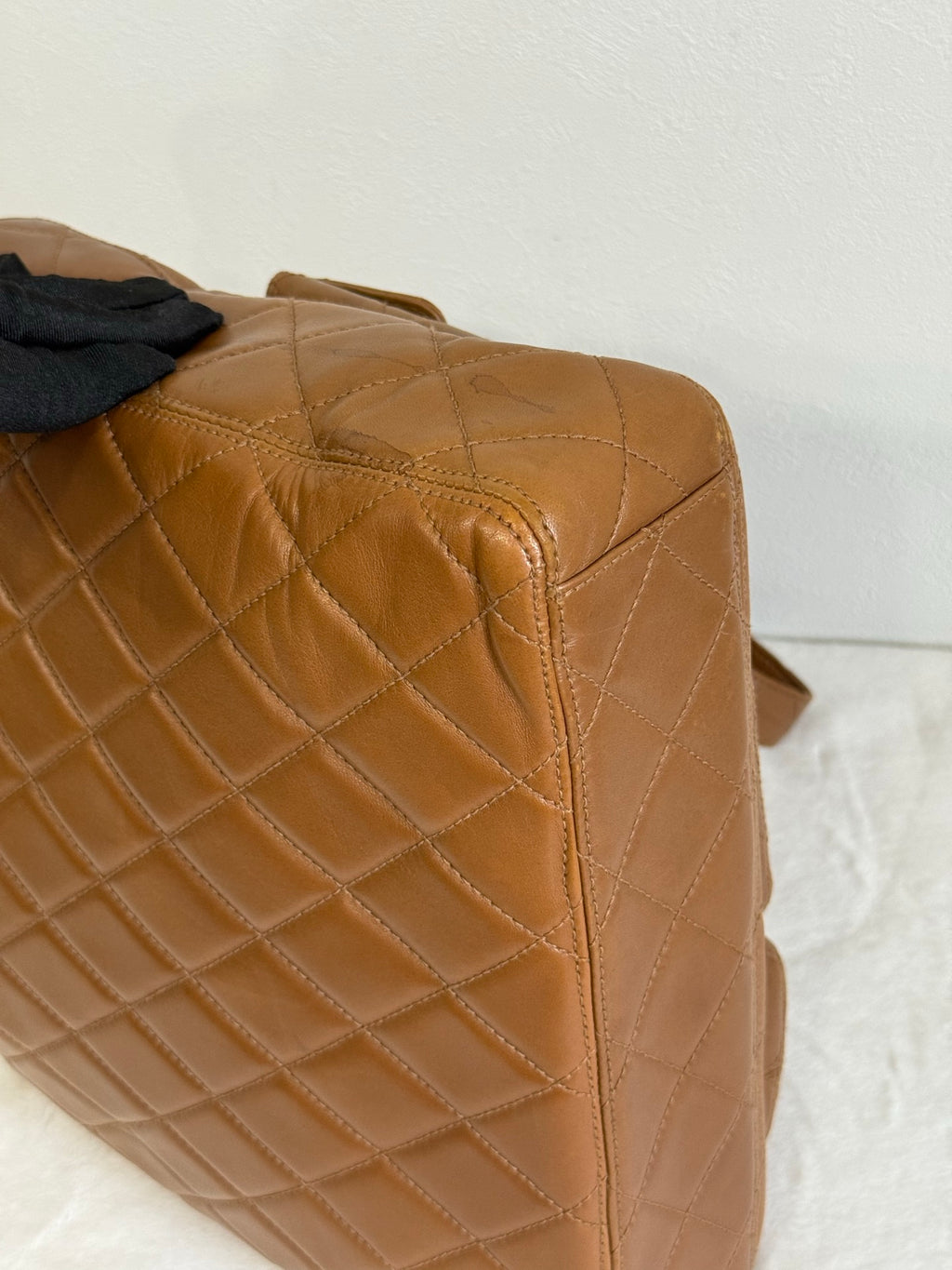 CHANEL Lambskin Shoulder Bag