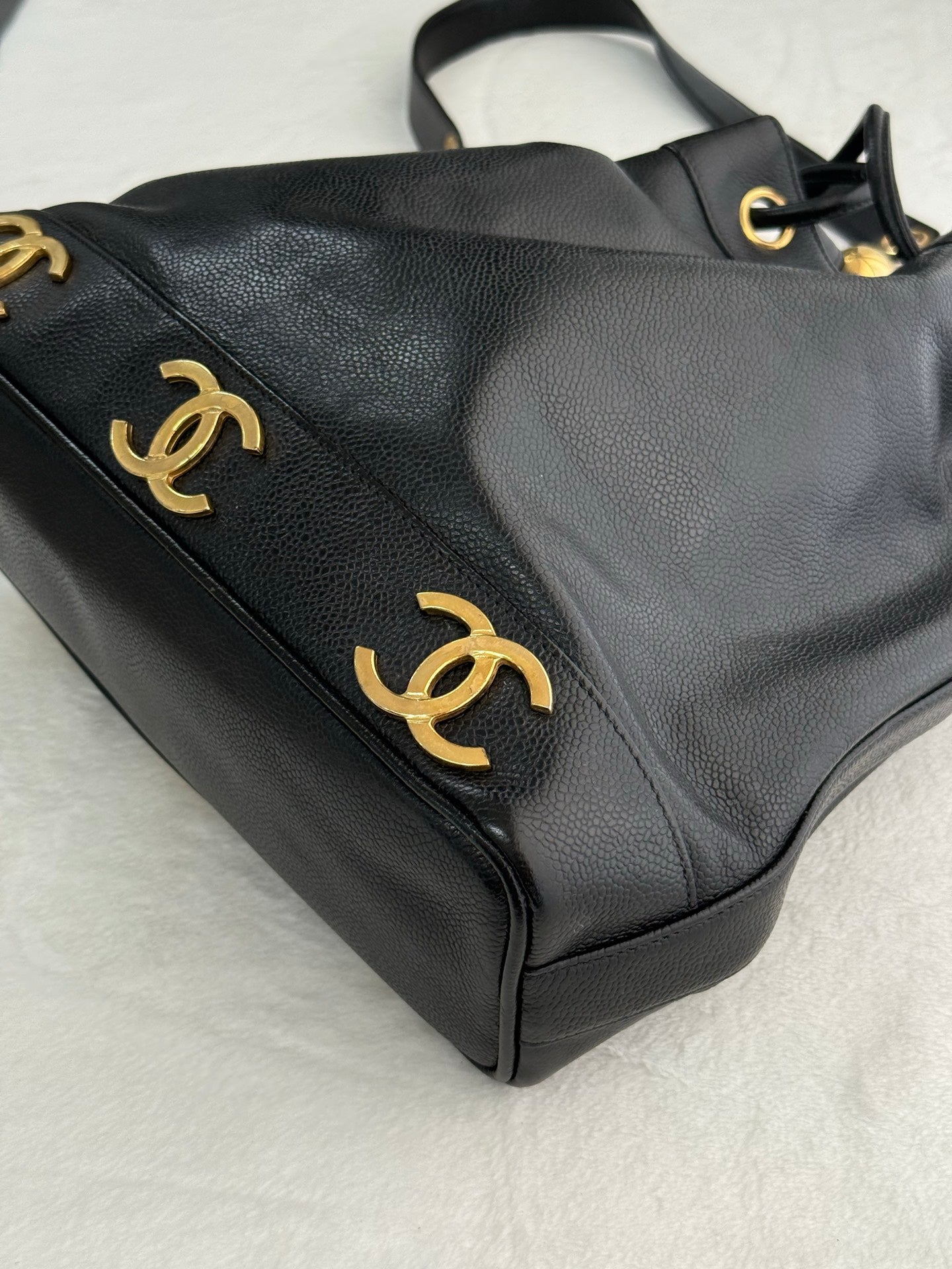 CHANEL Cavier Bucket Bag