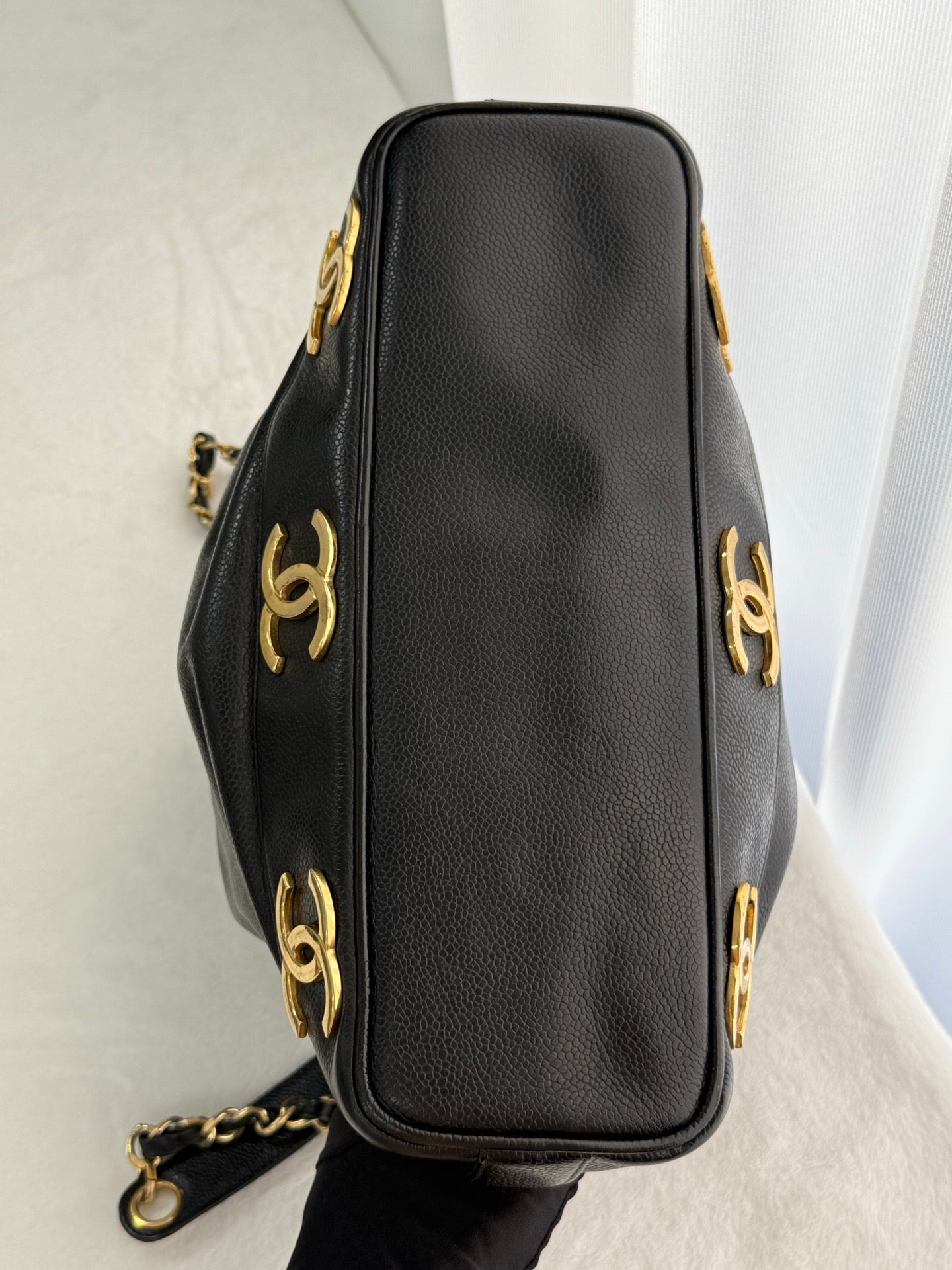 CHANEL Cavier Bucket Bag