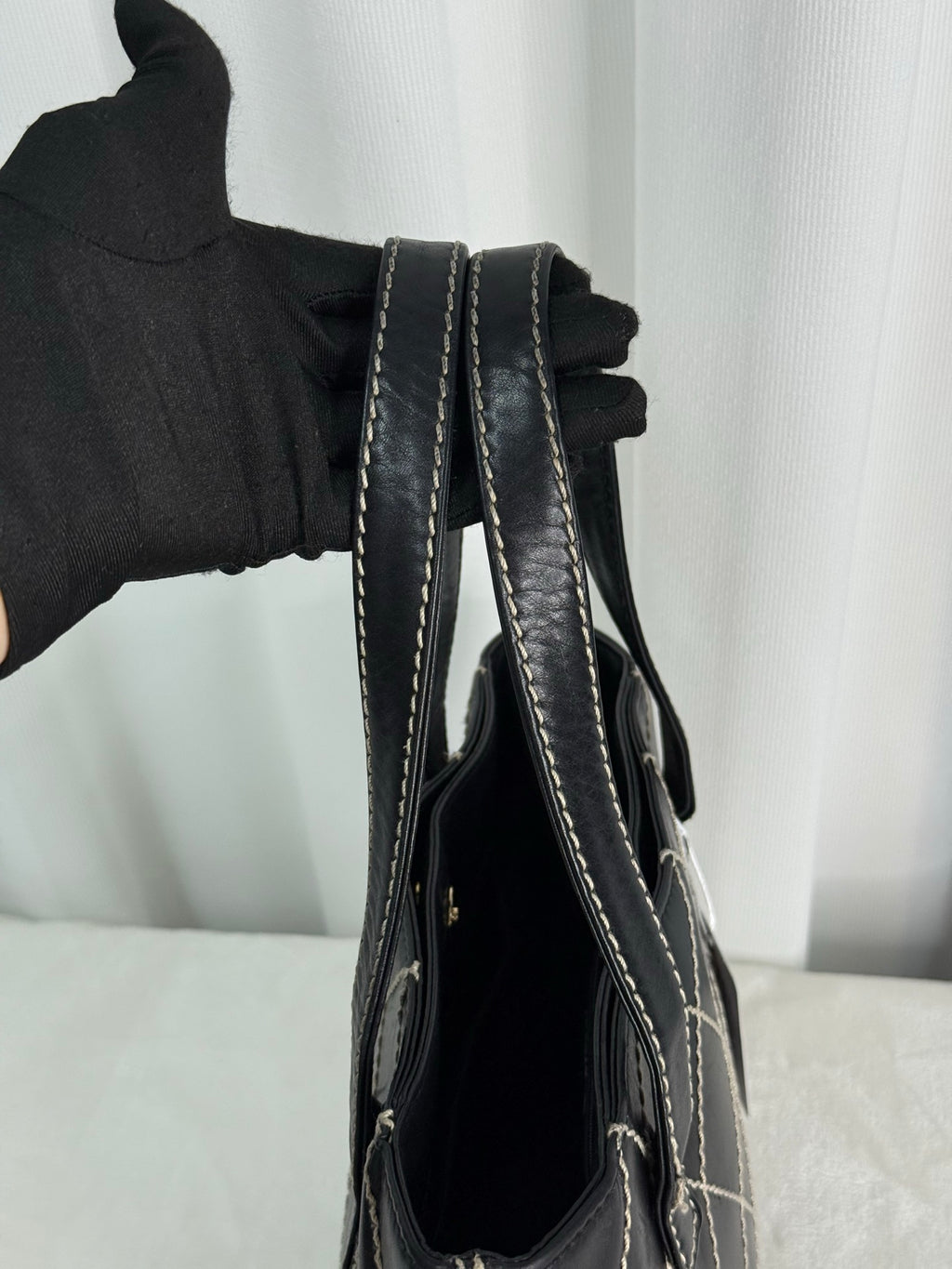 CHANEL Exterior Stitch handle bag