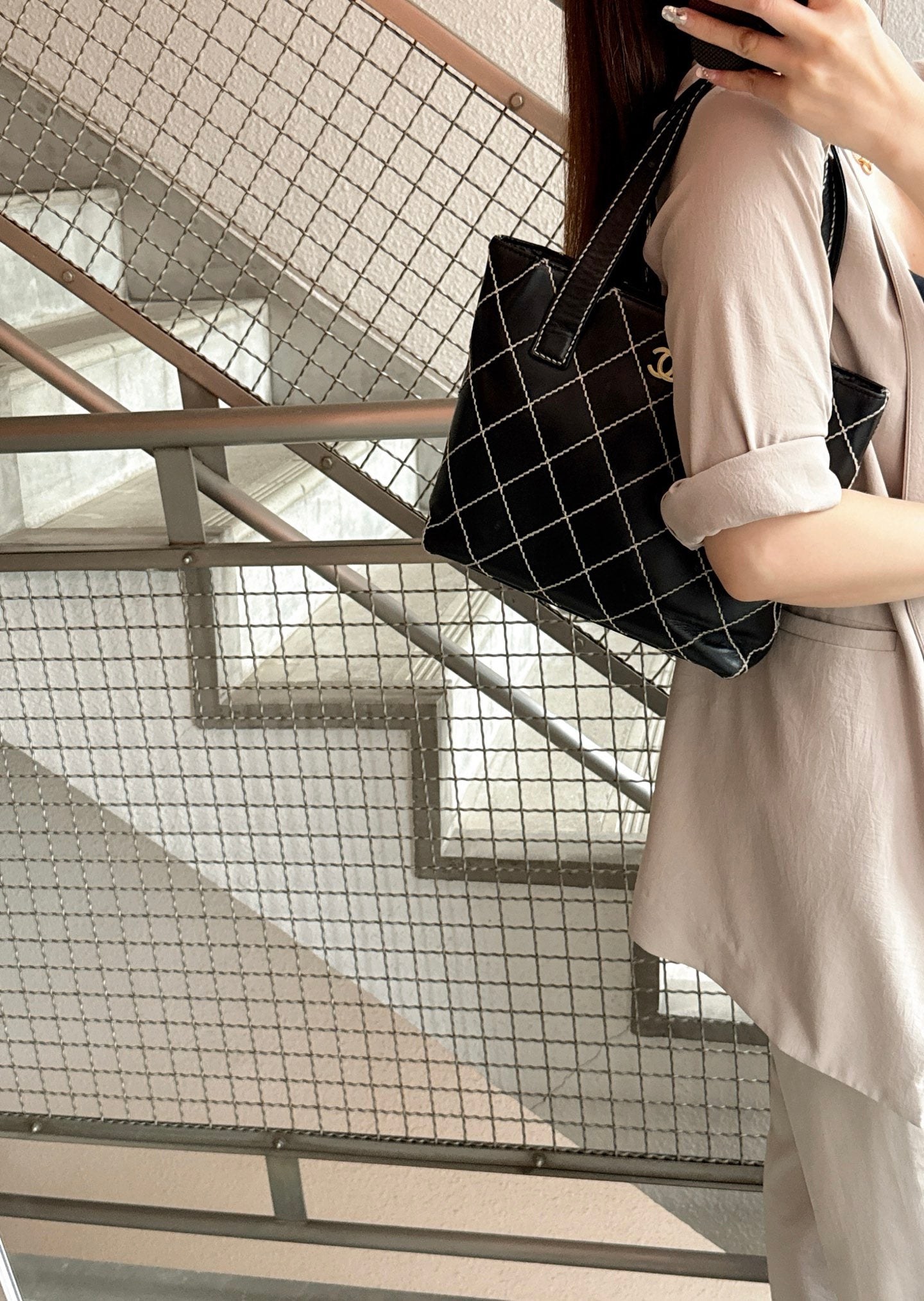 CHANEL Exterior Stitch handle bag