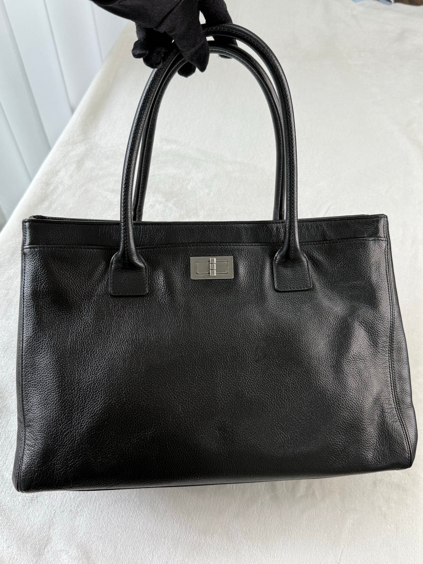 CHANEL Cavier Cerf2.55 Handbag