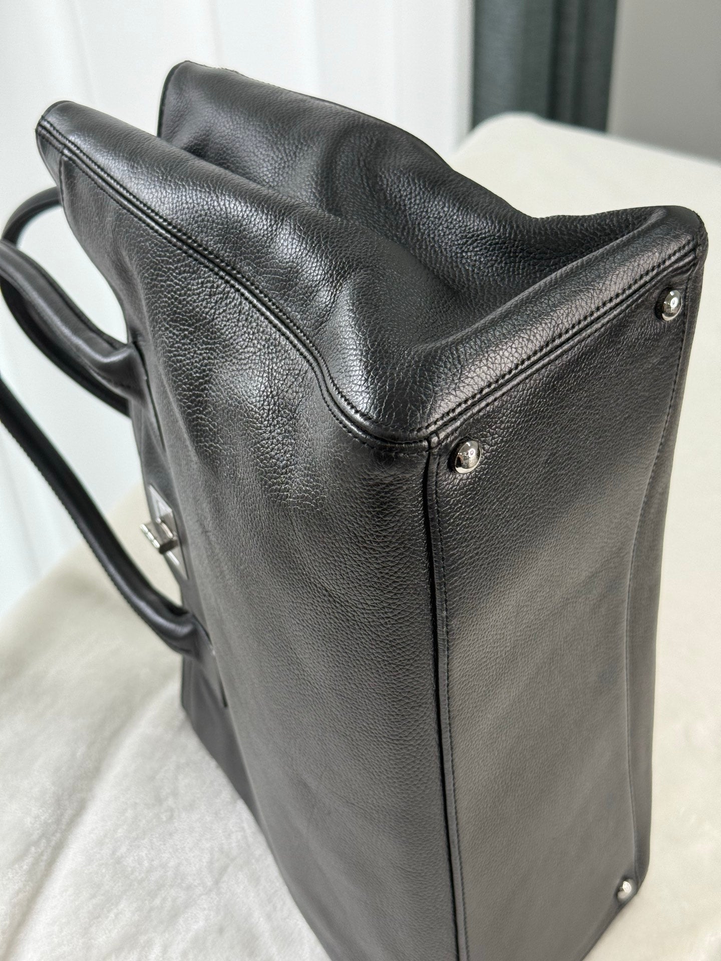 CHANEL Cavier Cerf2.55 Handbag