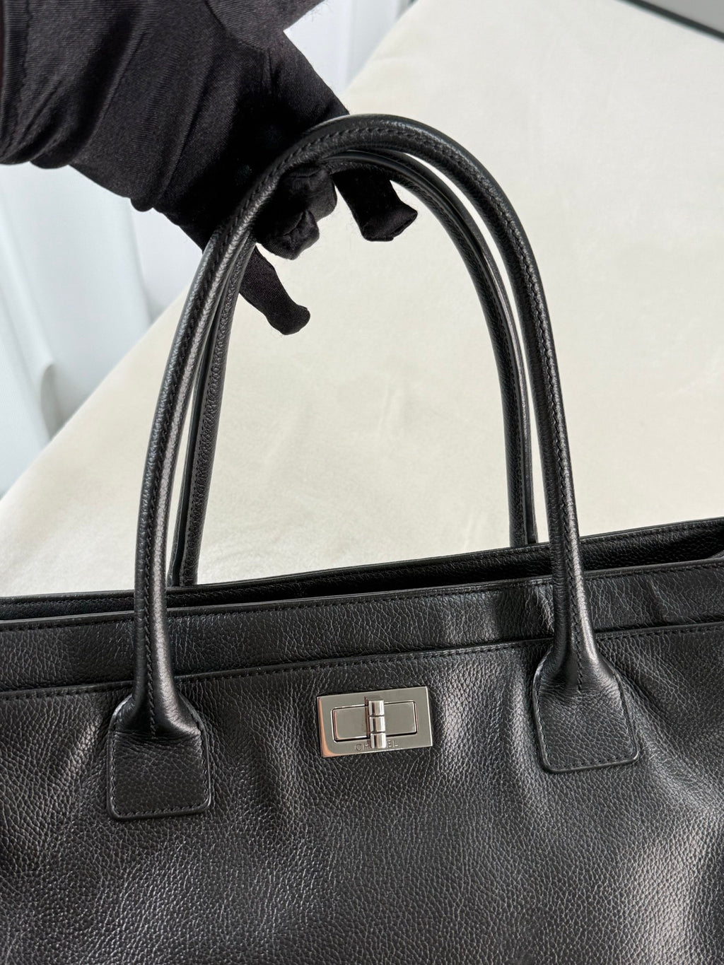 CHANEL Cavier Cerf2.55 Handbag