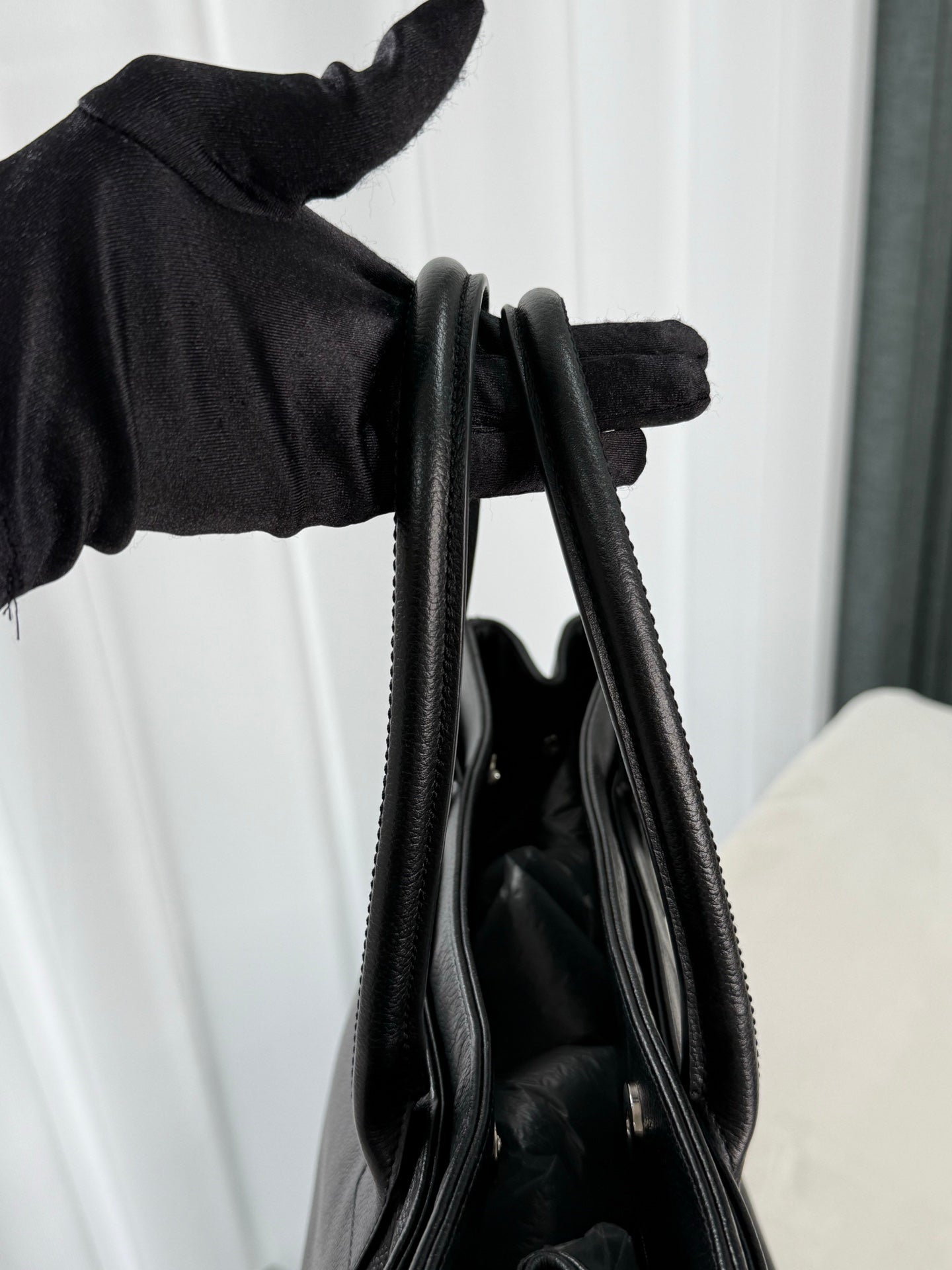 CHANEL Cavier Cerf2.55 Handbag