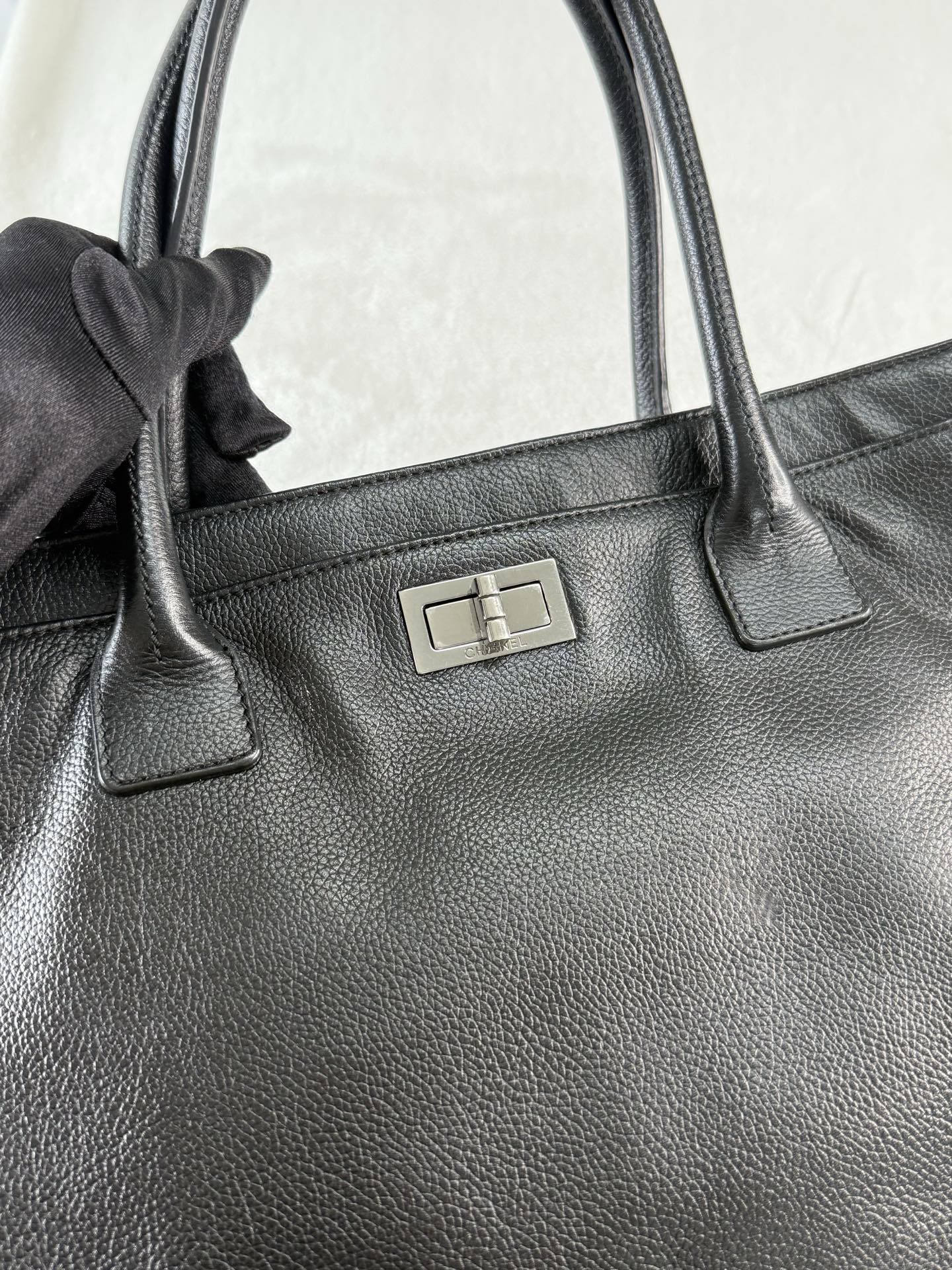 CHANEL Cavier Cerf2.55 Handbag