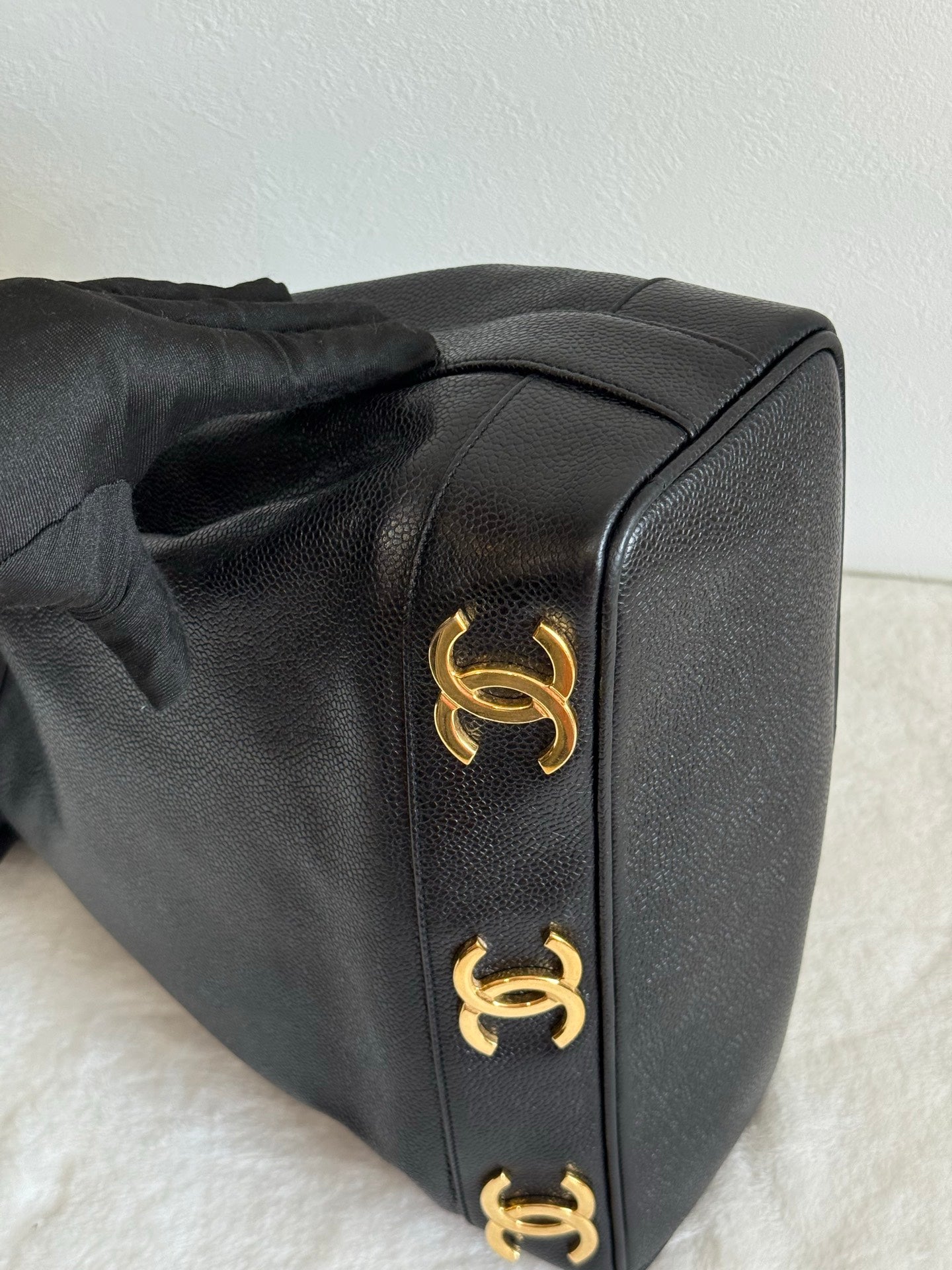 CHANEL Bucket Shoulder Bag