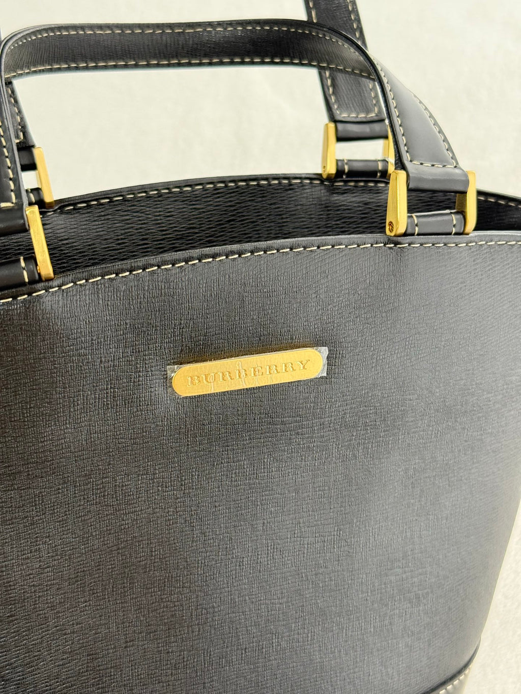 BURBERRY Leather Handbag