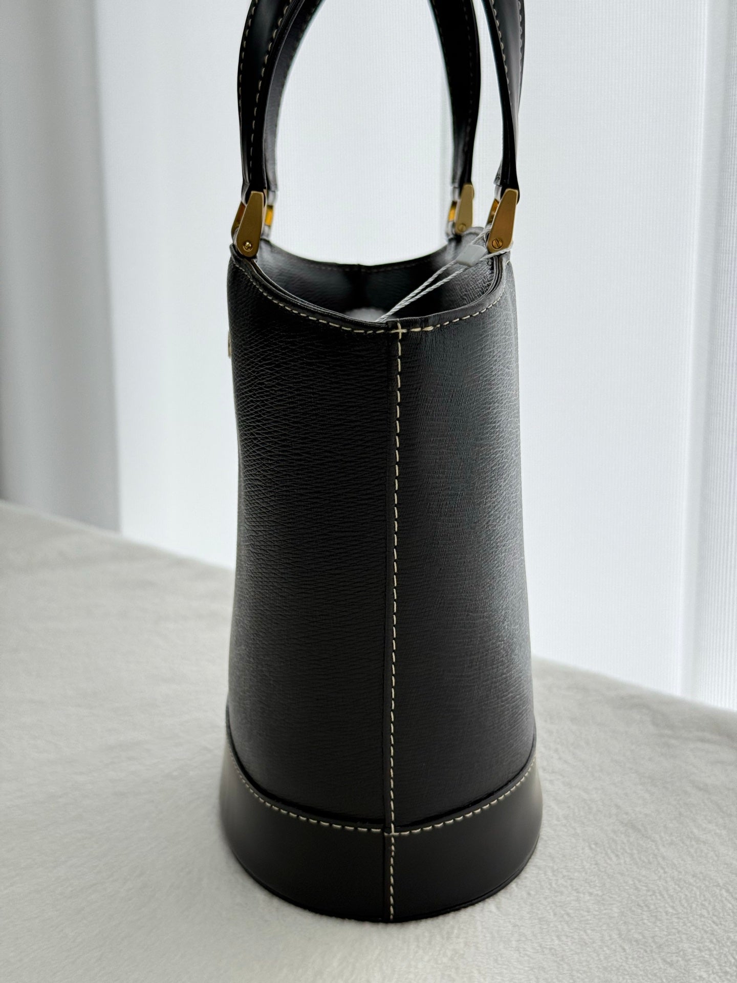 BURBERRY Leather Handbag