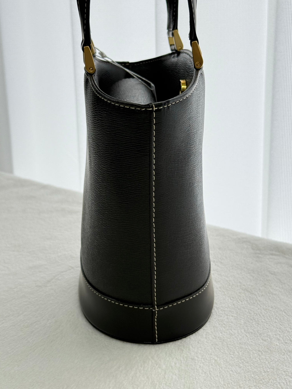 BURBERRY Leather Handbag