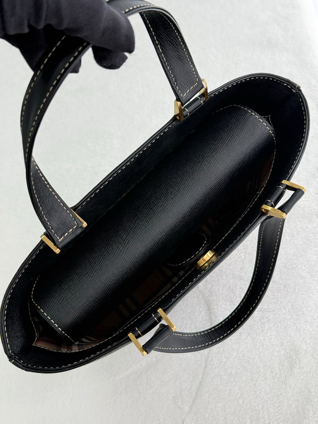 BURBERRY Leather Handbag