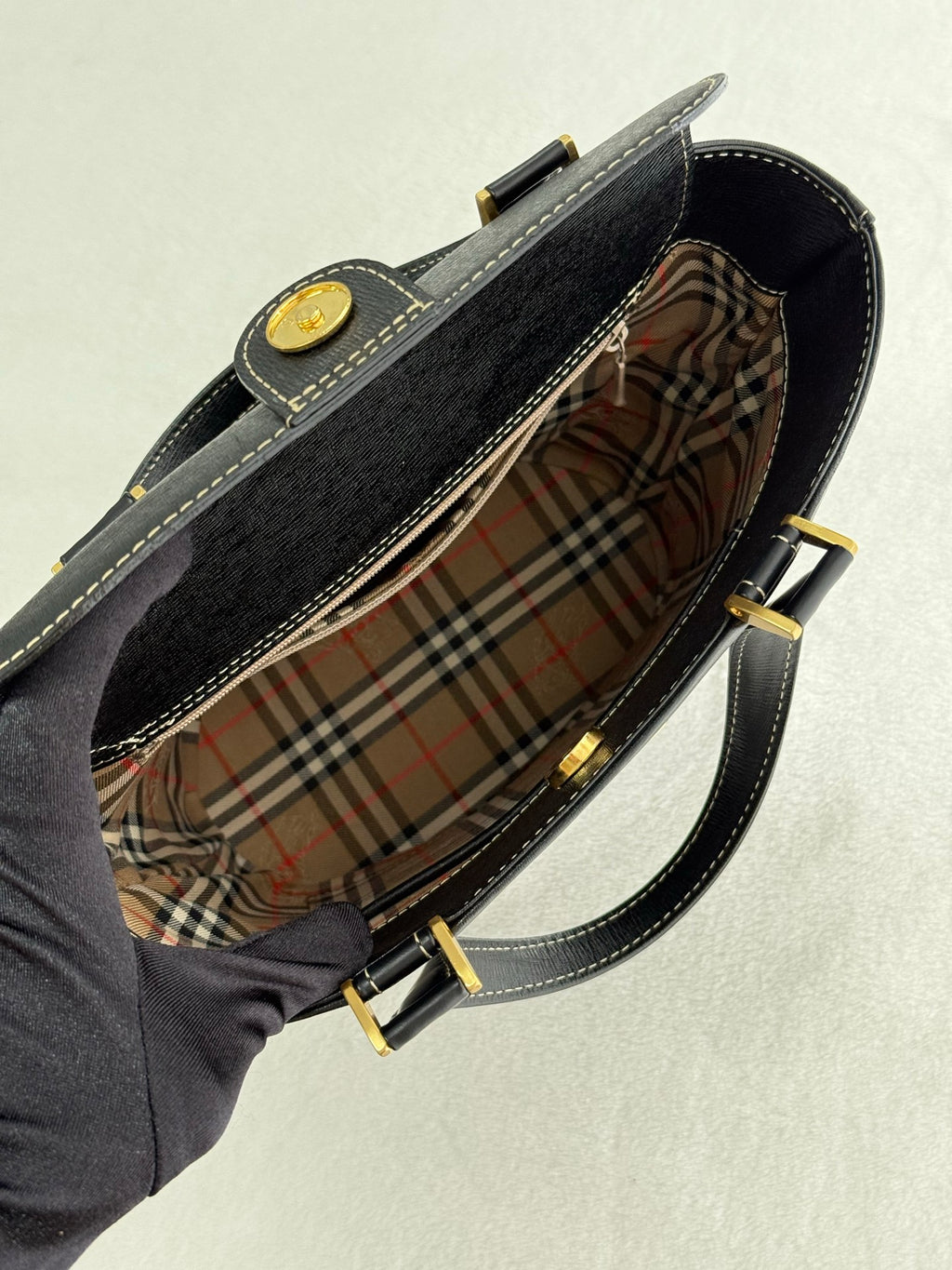 BURBERRY Leather Handbag