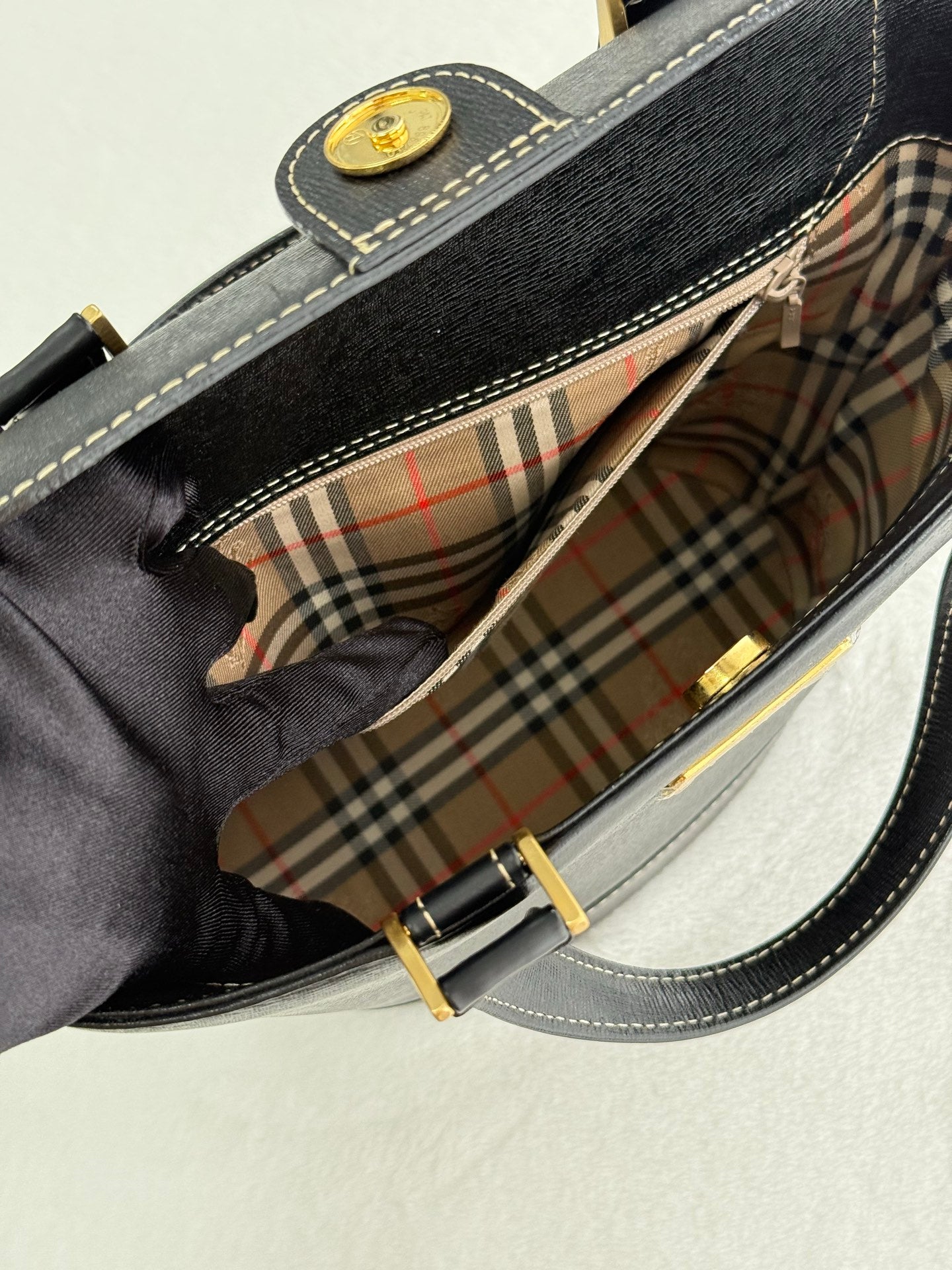 BURBERRY Leather Handbag