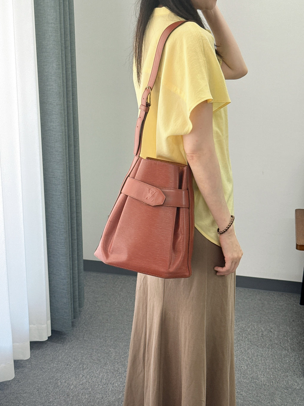 LOUIS VUITTON Epi Sack de Paule PM Shouler Bag
