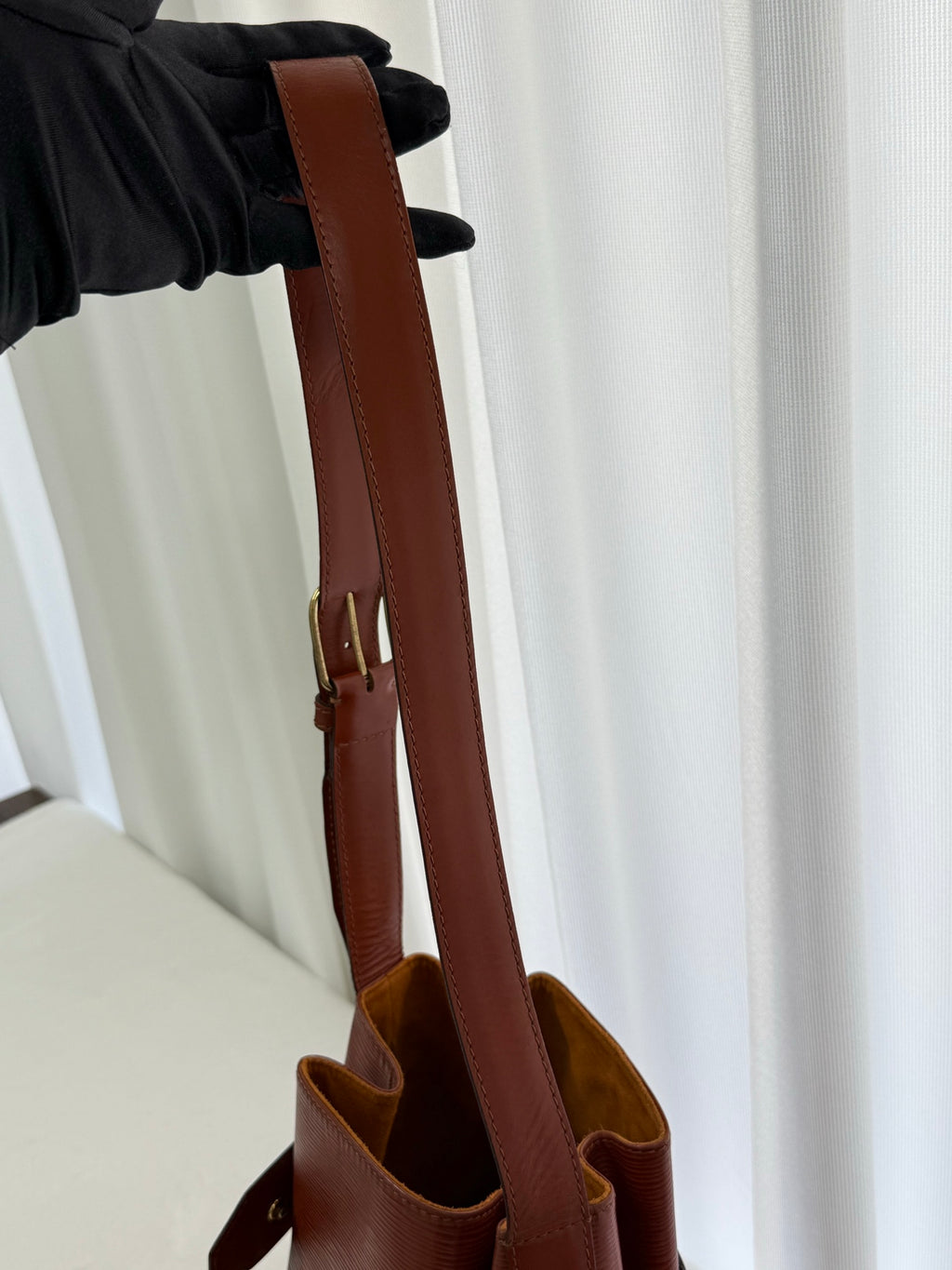 LOUIS VUITTON Epi Sack de Paule PM Shouler Bag