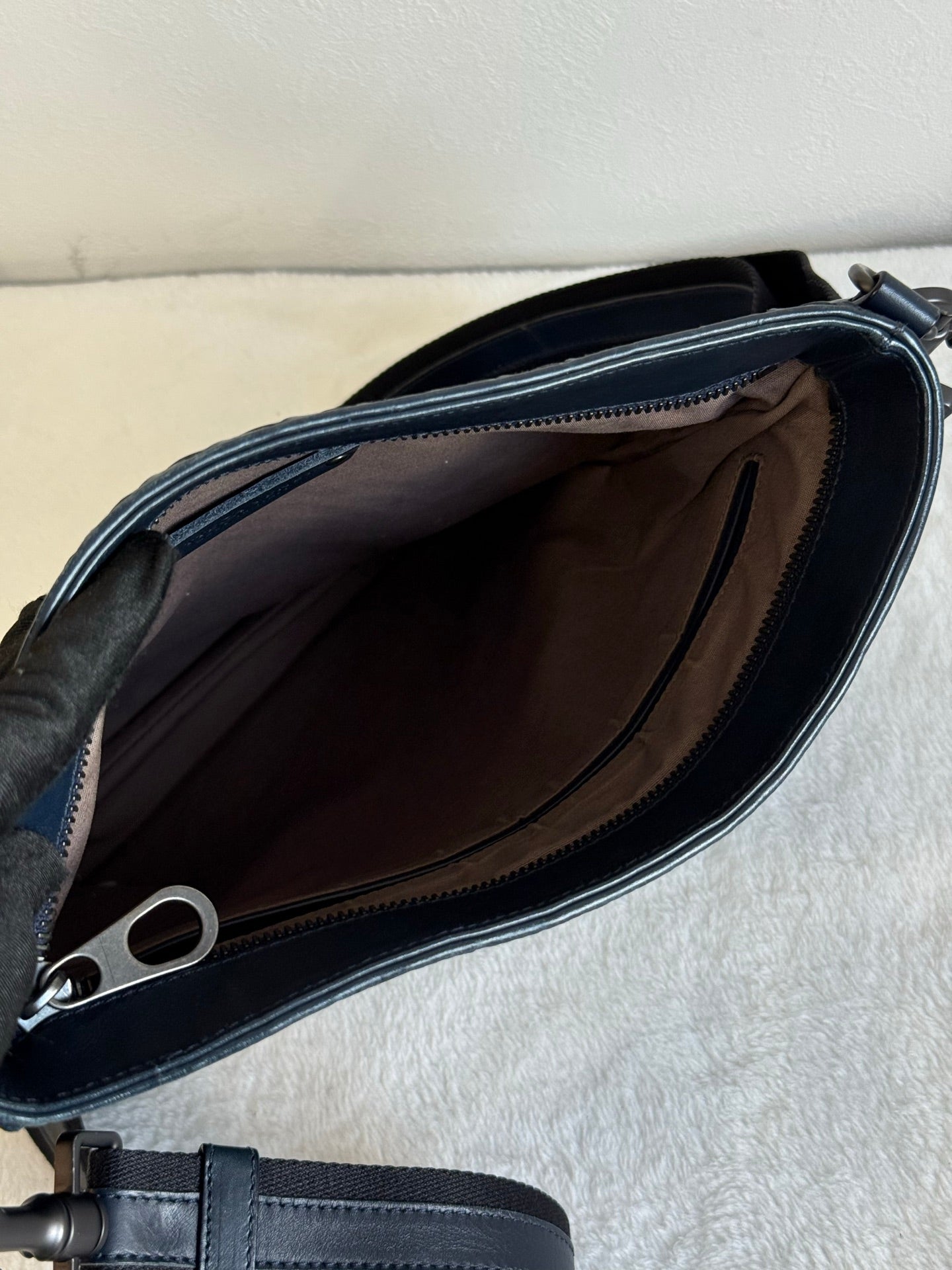 BOTTEGA VENETA Navy Shoulder Bag