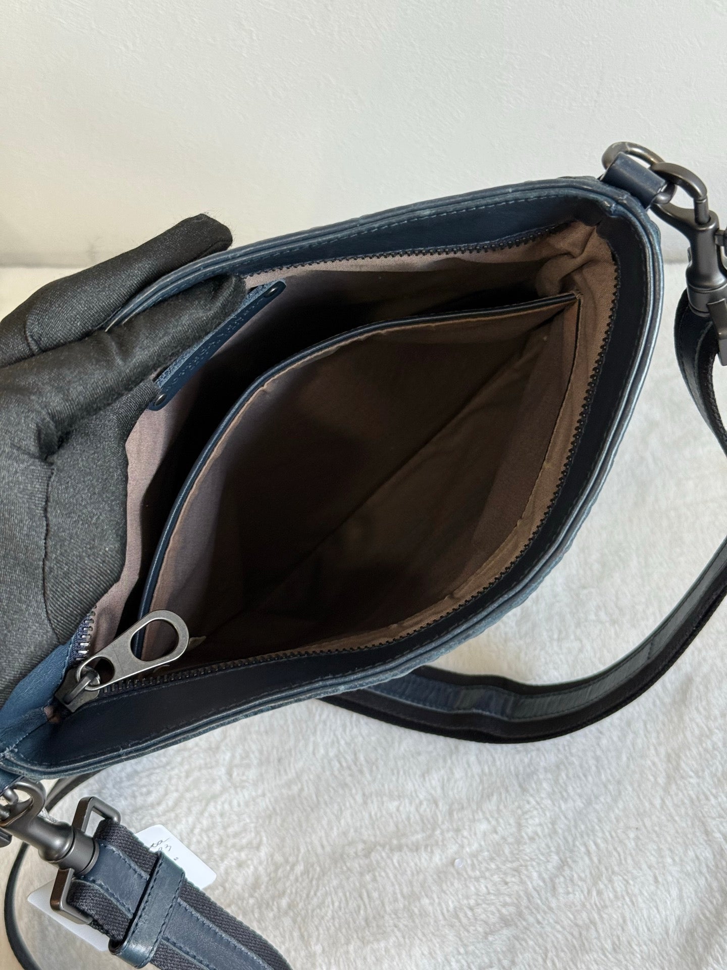 BOTTEGA VENETA Navy Shoulder Bag
