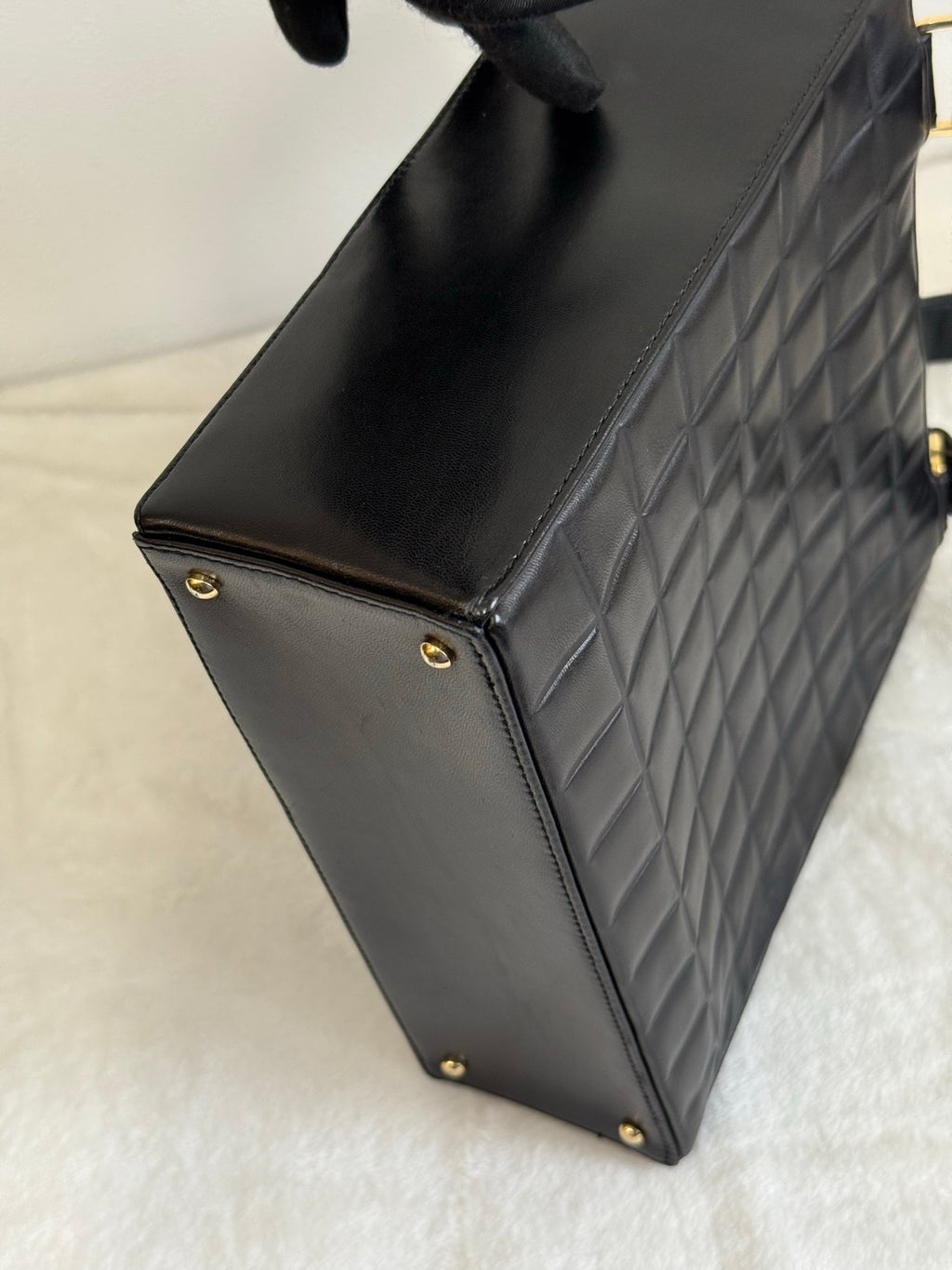 CHANEL Diamond Quilted Hand Bag