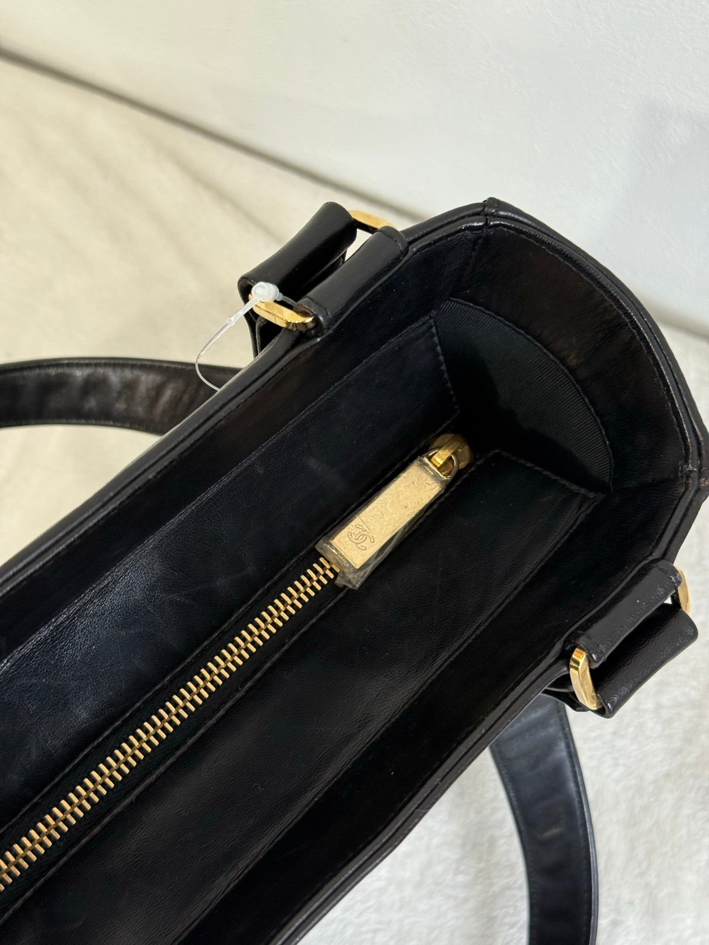 CHANEL Diamond Quilted Hand Bag