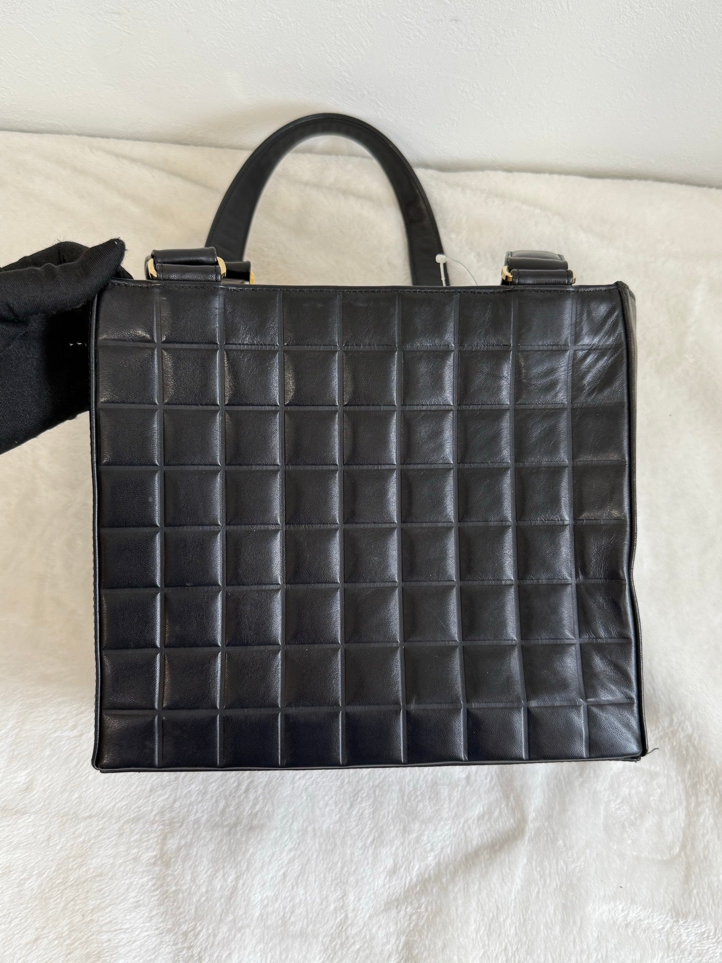 CHANEL Diamond Quilted Hand Bag