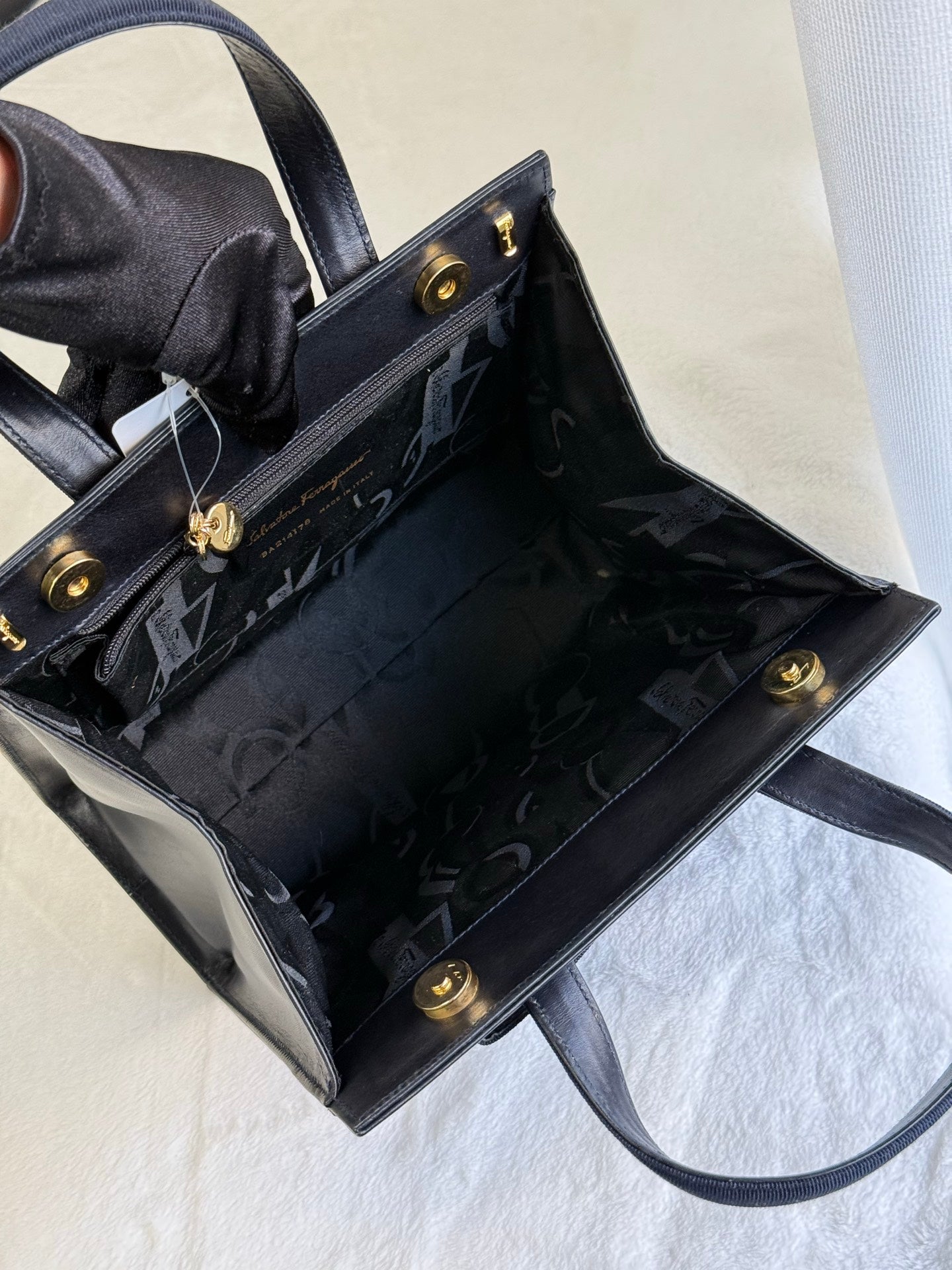 FERRAGAMO Vara Hand Bag