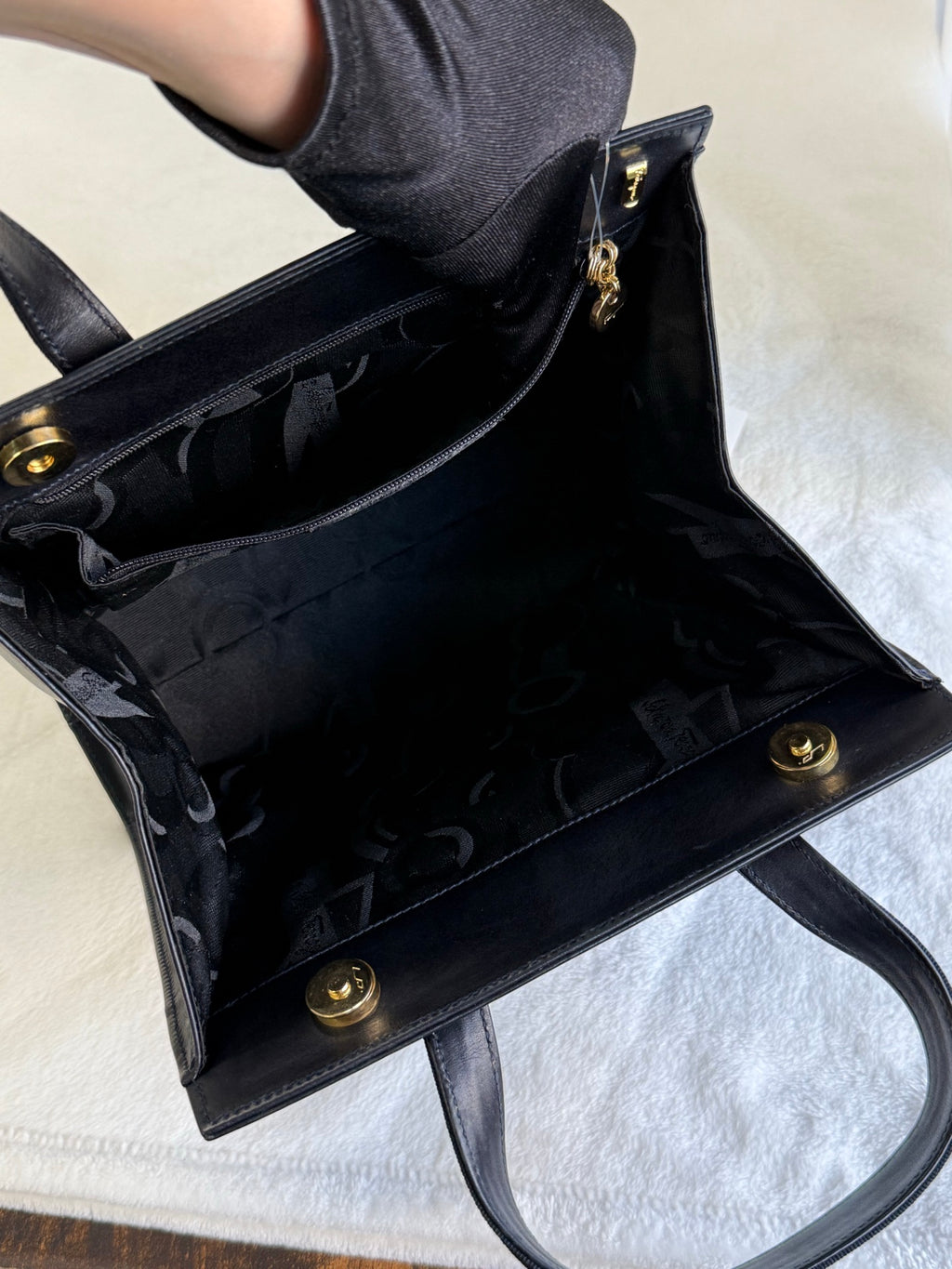 FERRAGAMO Vara Hand Bag