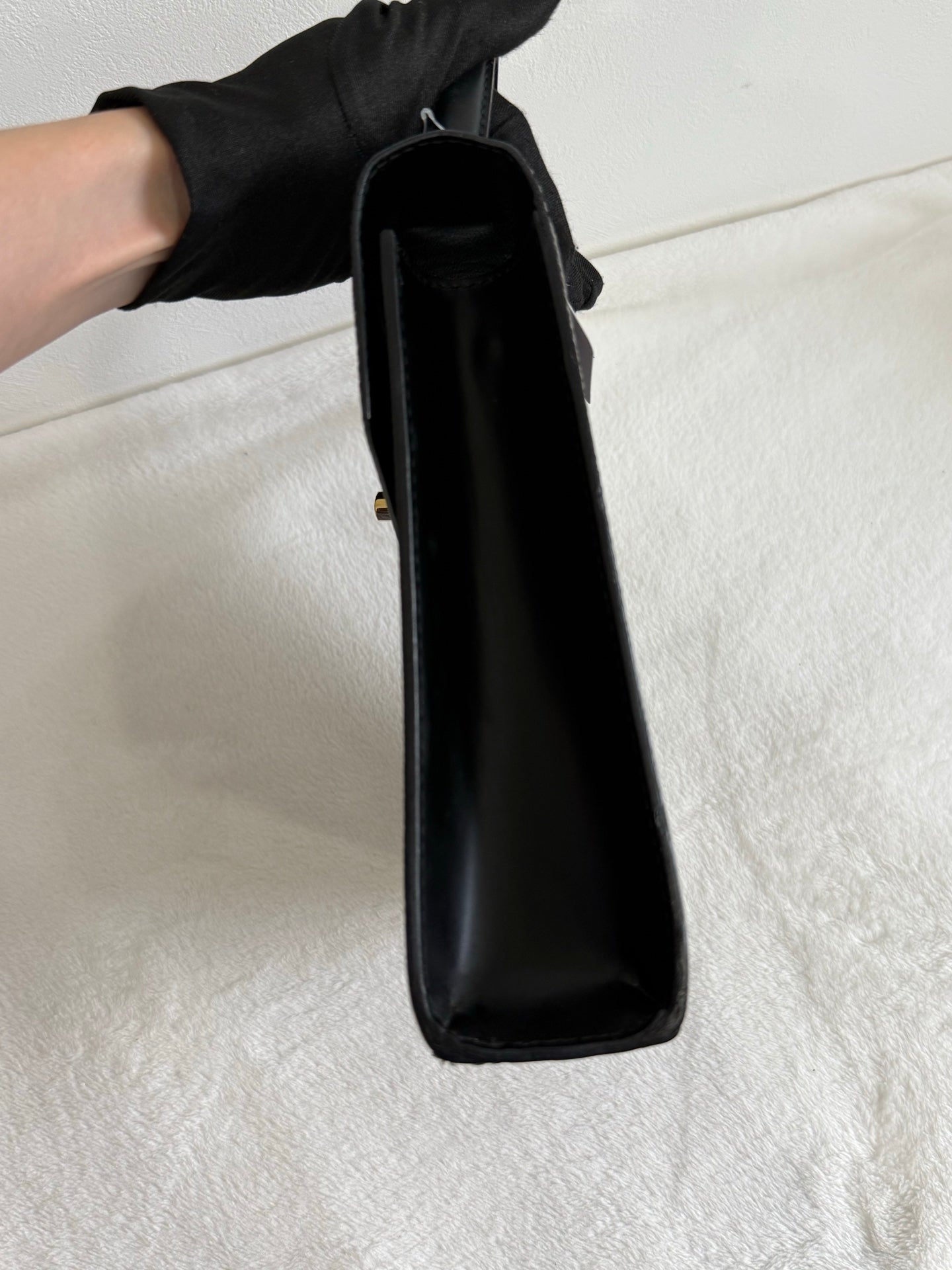 LOUIS VUITTON Epi Kelly Handbag