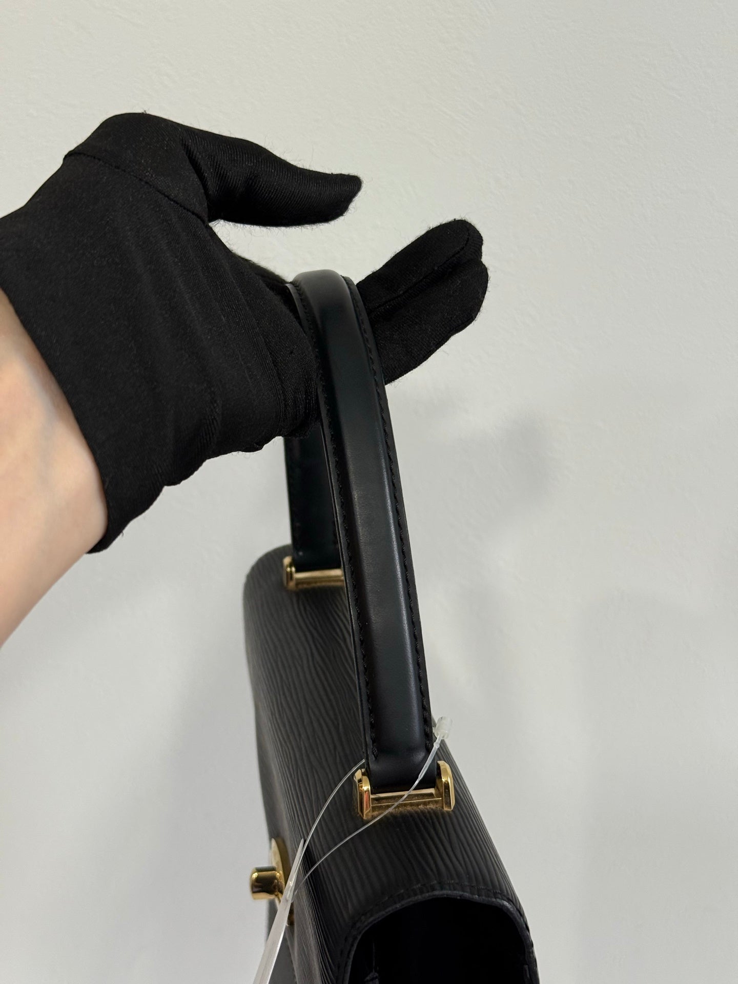 LOUIS VUITTON Epi Kelly Handbag