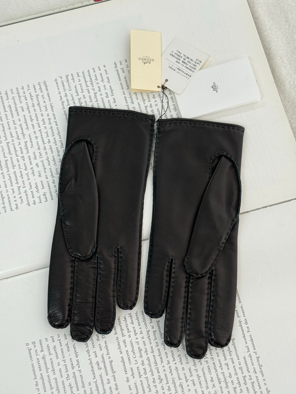 HERMES Lambskin Gloves