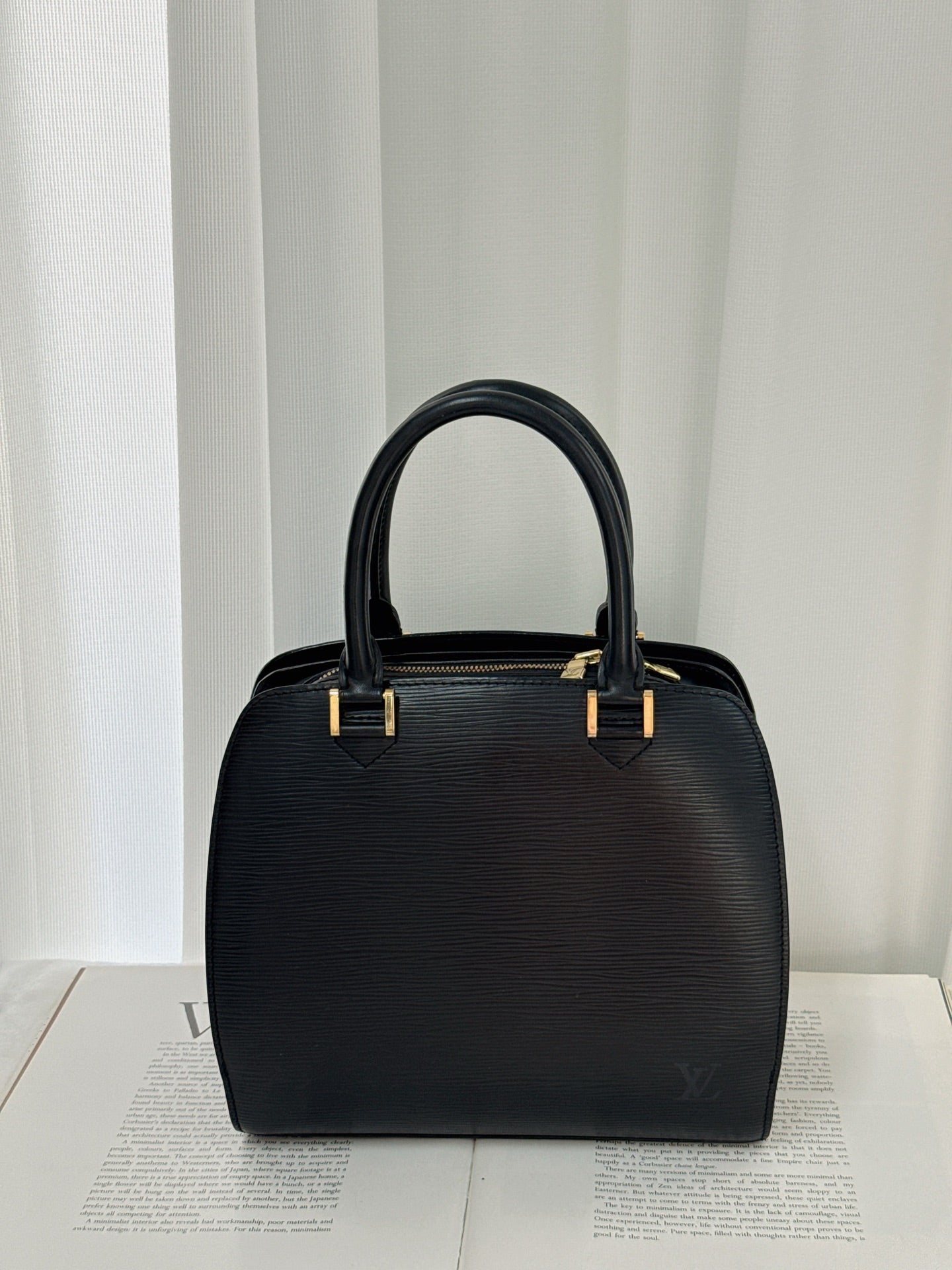 LOUIS VUITTON Epi Boston Bag
