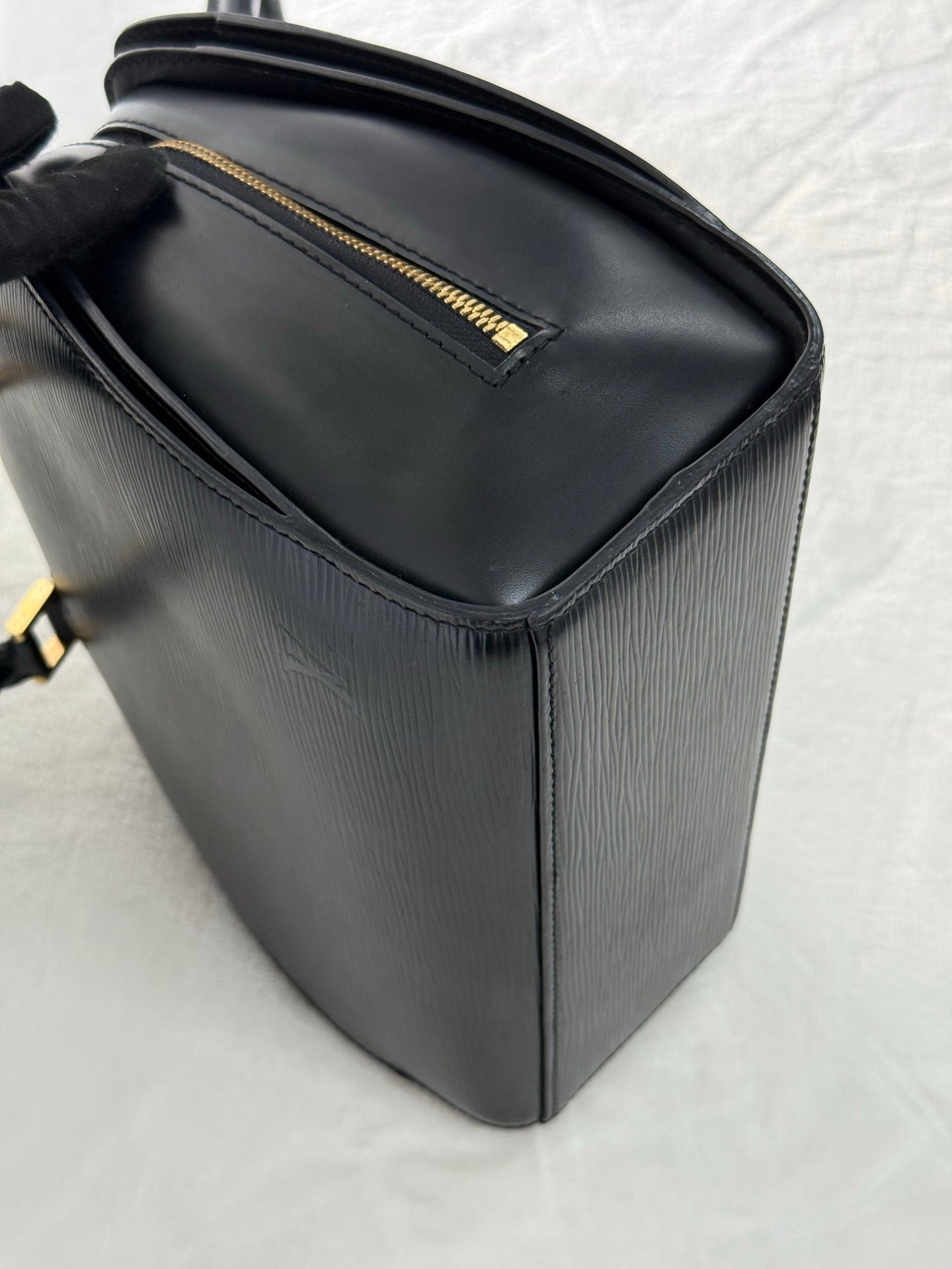 LOUIS VUITTON Epi Boston Bag