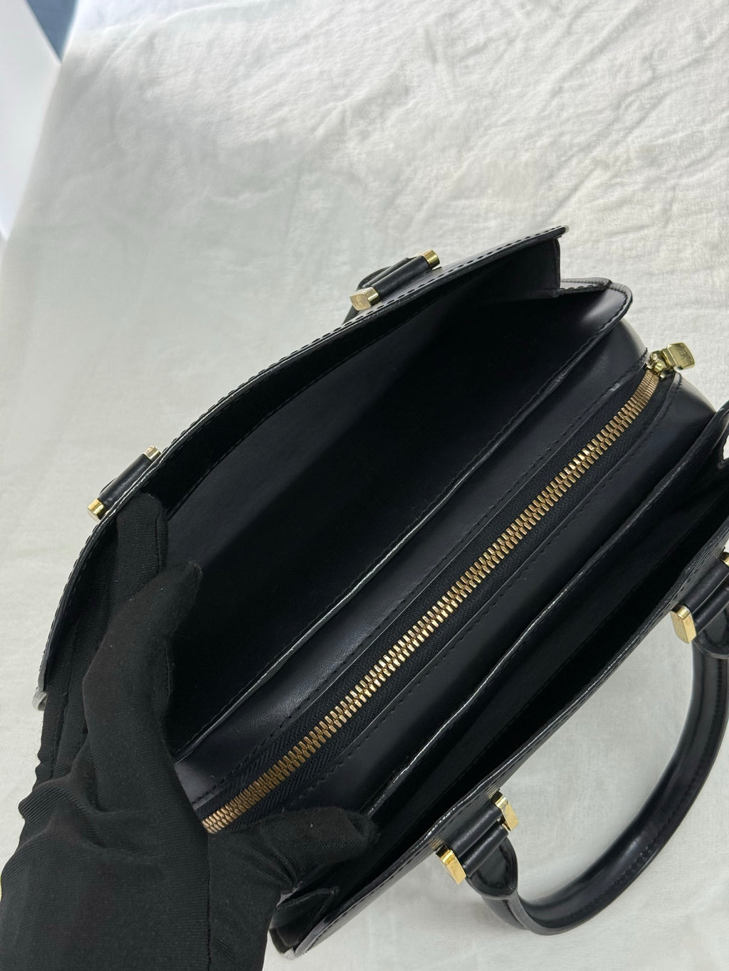 LOUIS VUITTON Epi Boston Bag