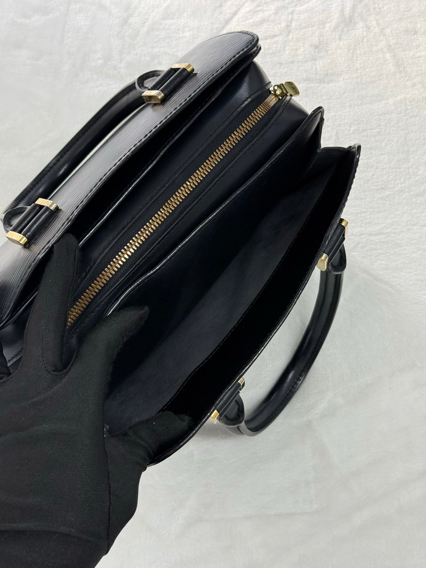 LOUIS VUITTON Epi Boston Bag